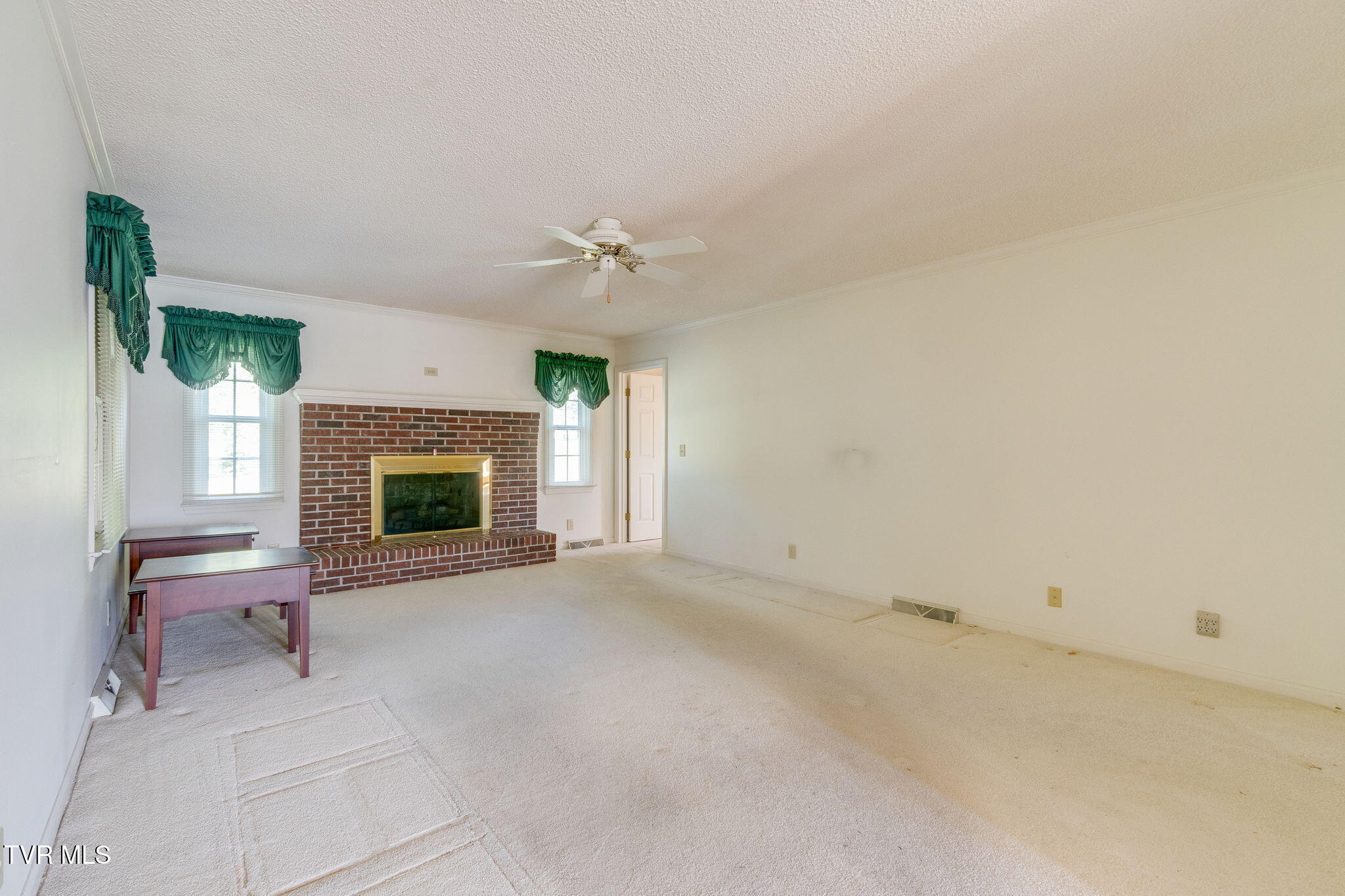 4 Royal Court Property Photo 17