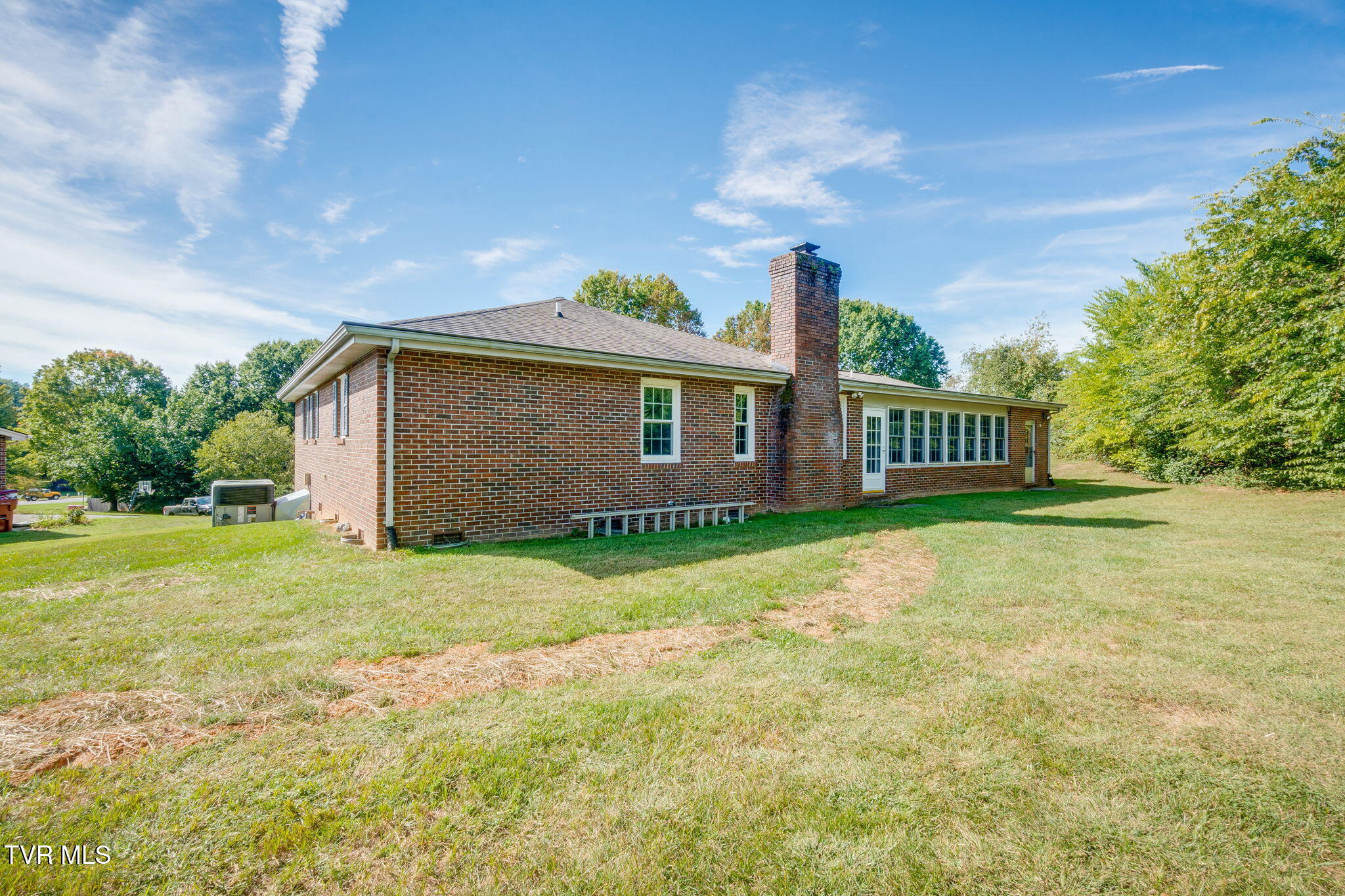 4 Royal Court Property Photo 35