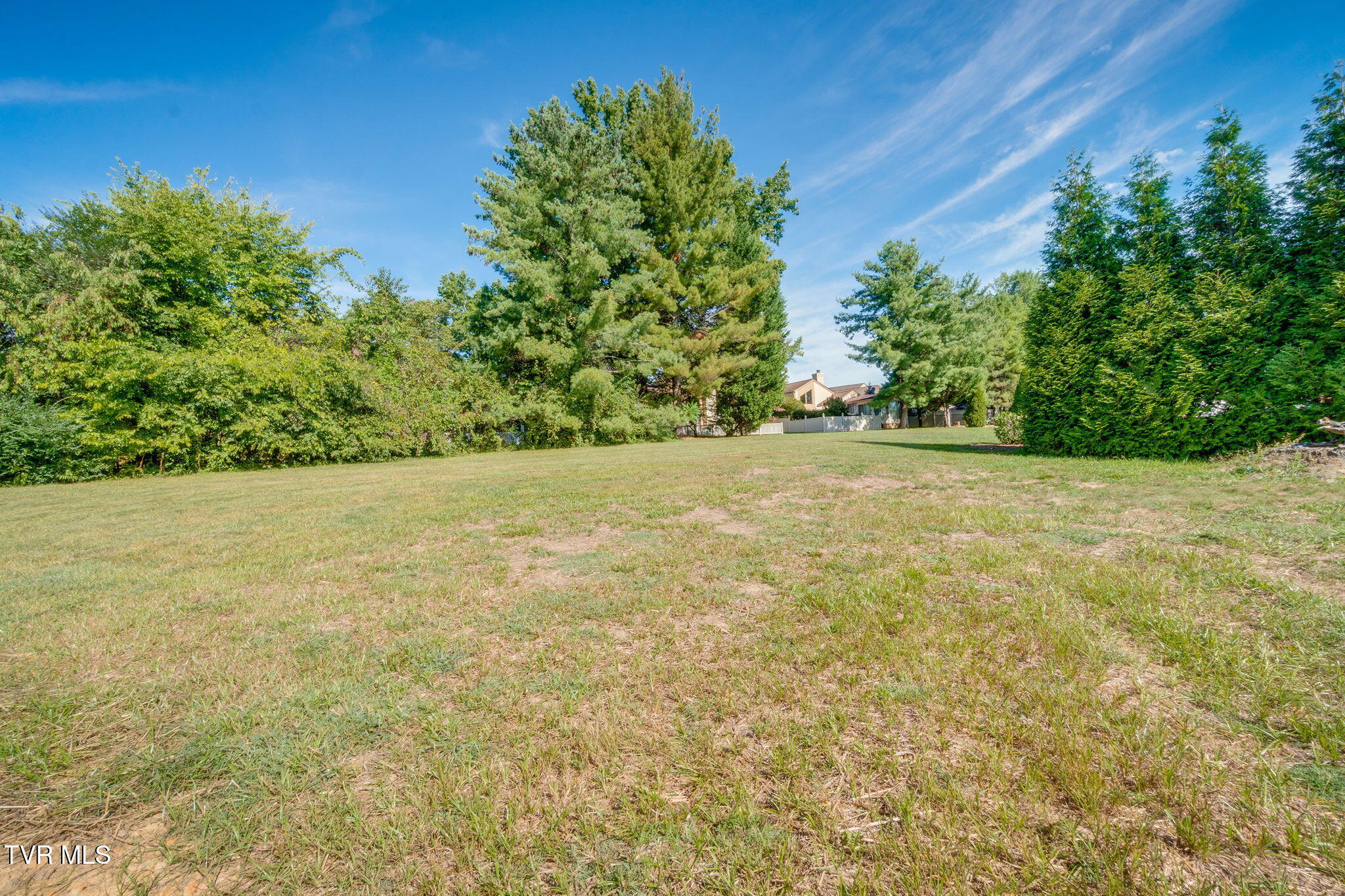 4 Royal Court Property Photo 36