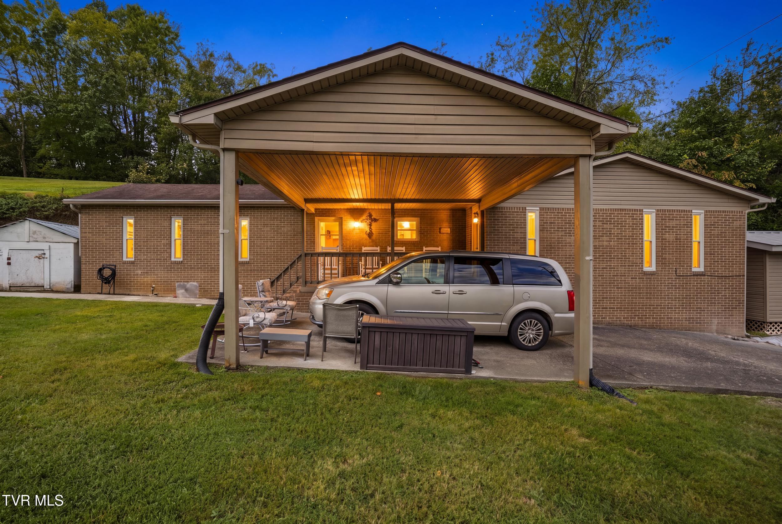 544 Possum Creek Road Property Photo 1