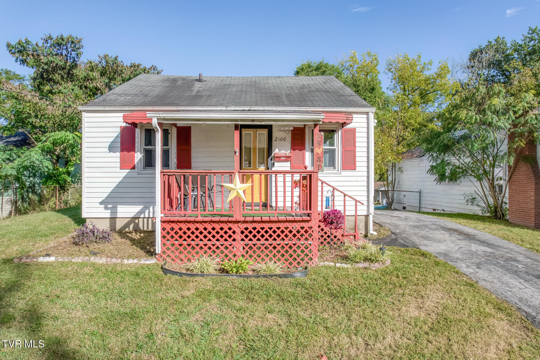 2106 Millye Street Property Photo 1