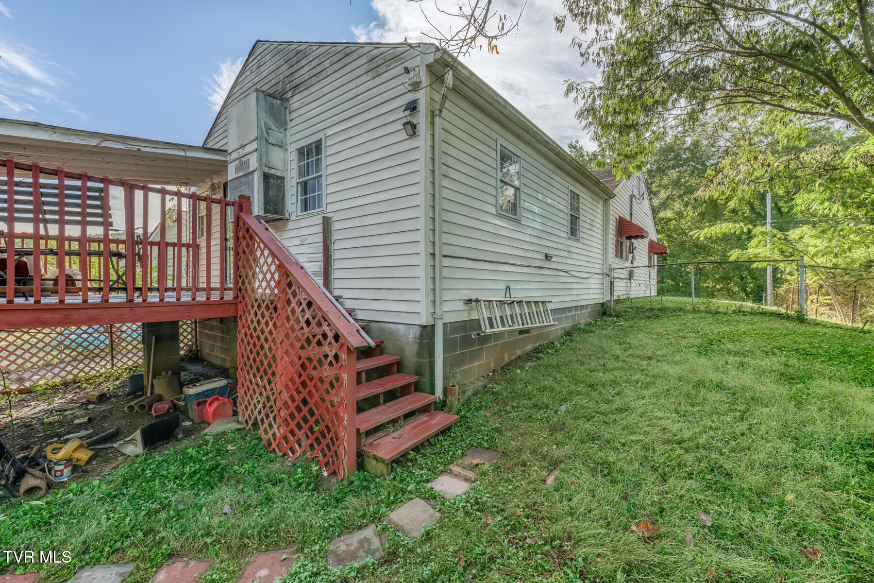 2106 Millye Street Property Photo 31