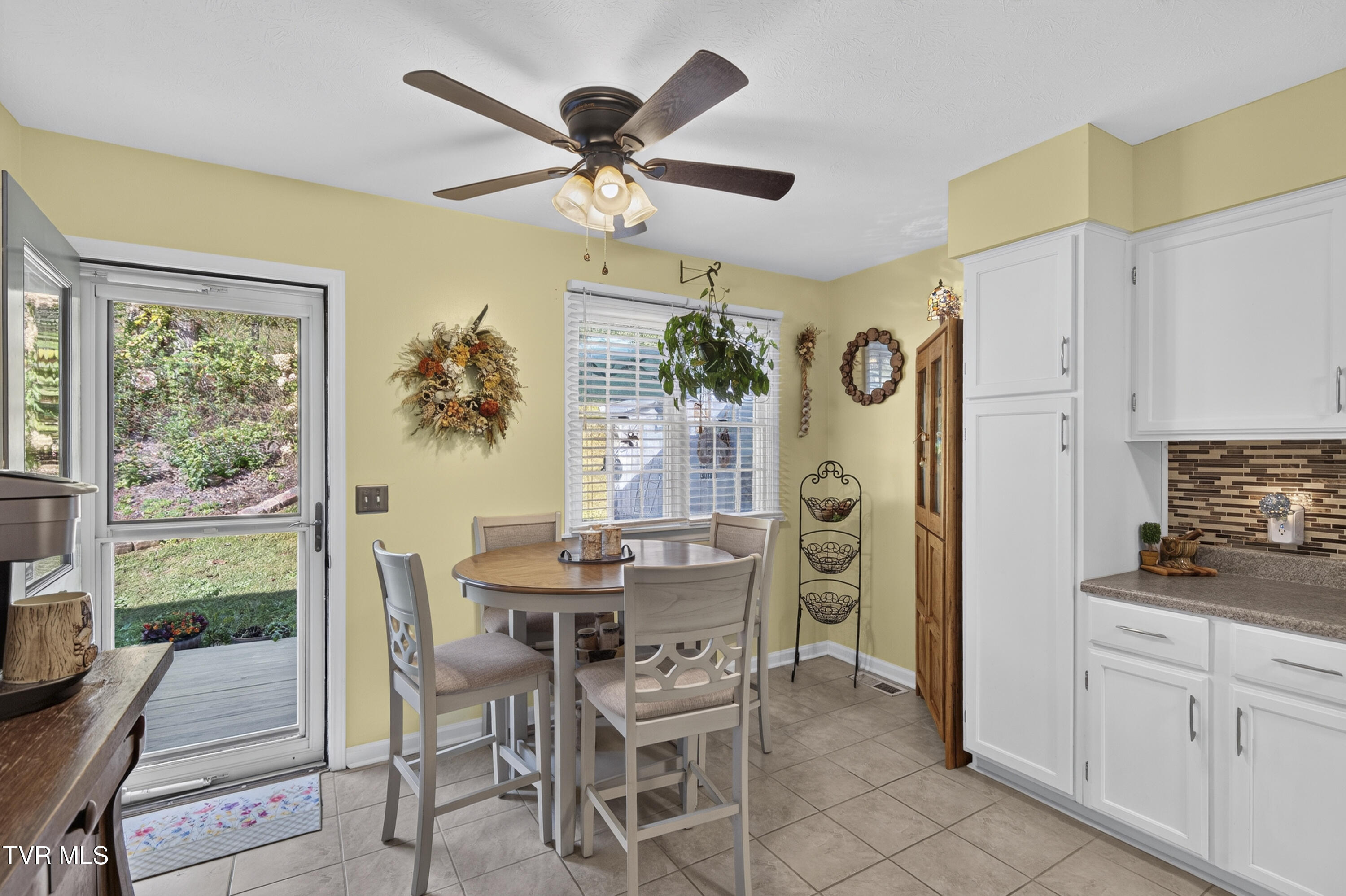 331 Edmond Drive 6 Property Photo 15