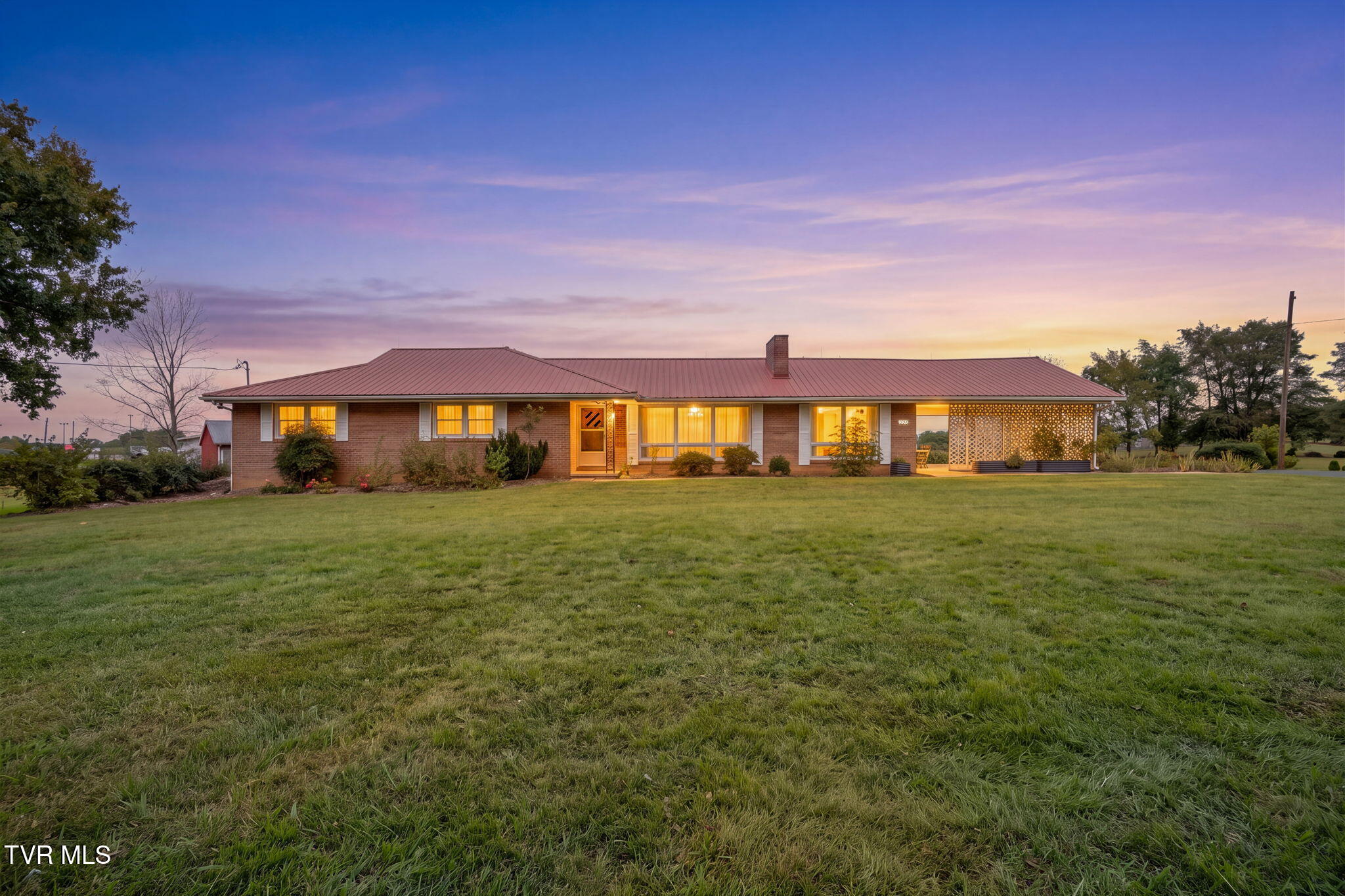 226 Boonesboro Road Property Photo 1