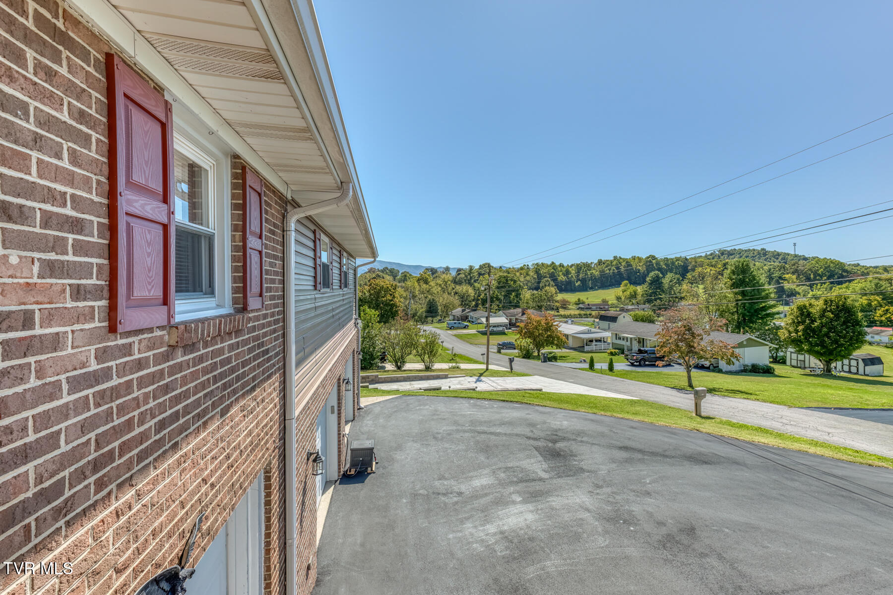 252 Crockett Street Property Photo 5