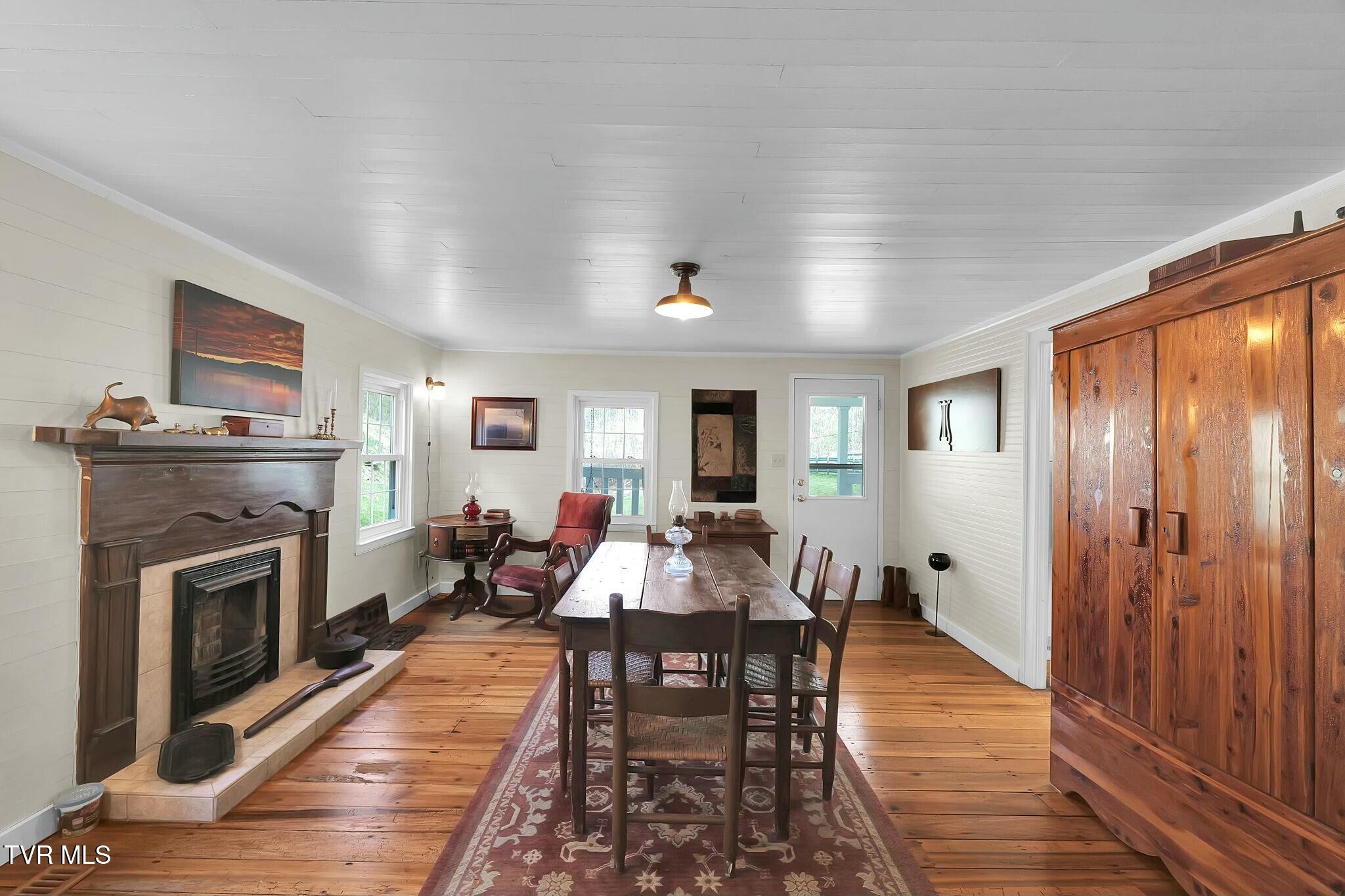 736 Shelley's Road Property Photo 34