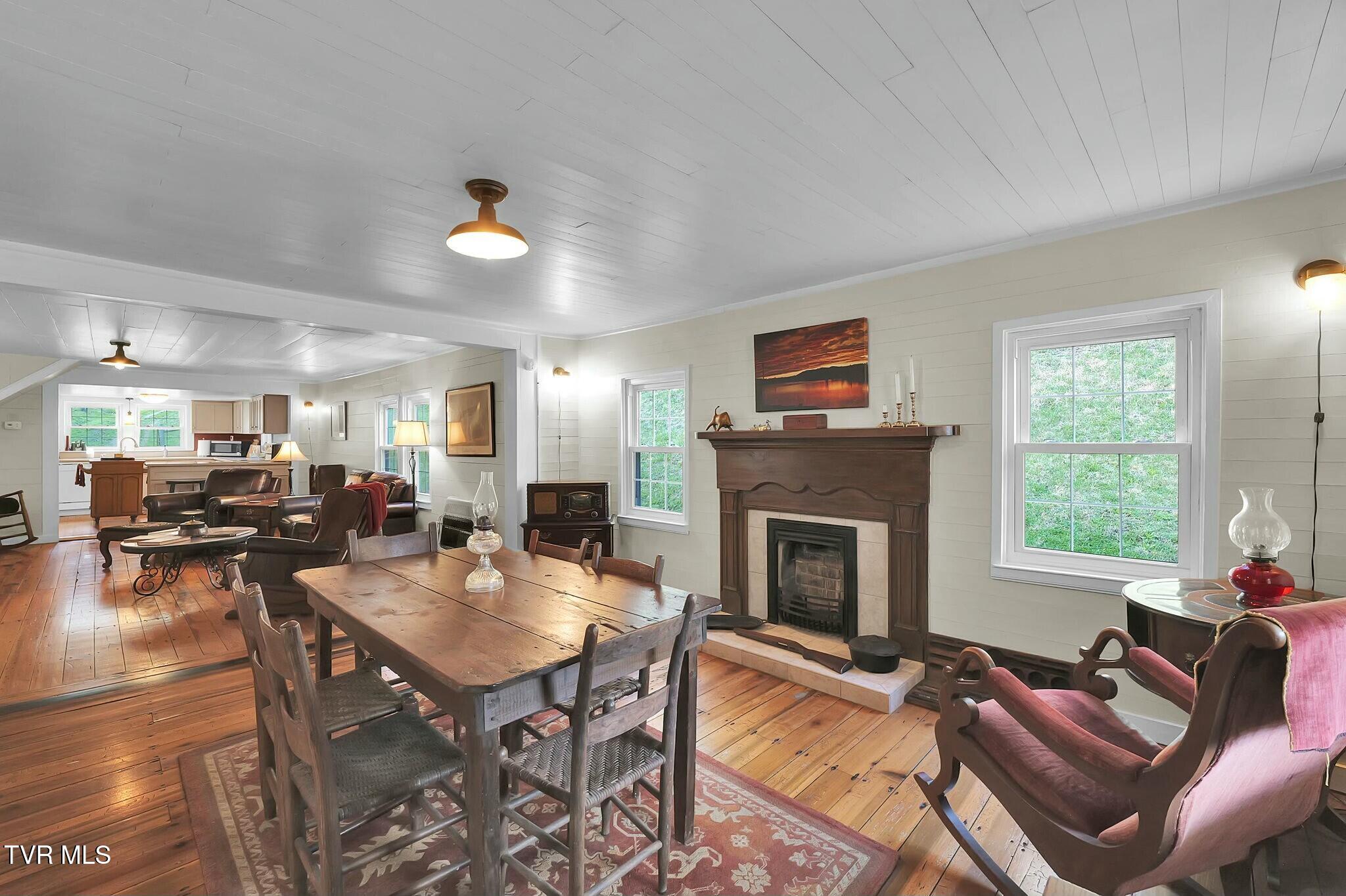 736 Shelley's Road Property Photo 35