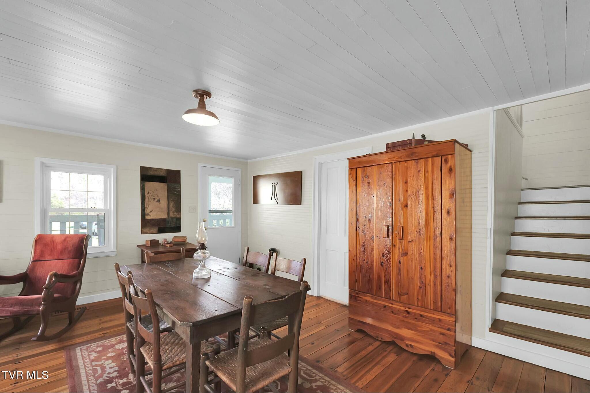 736 Shelley's Road Property Photo 40