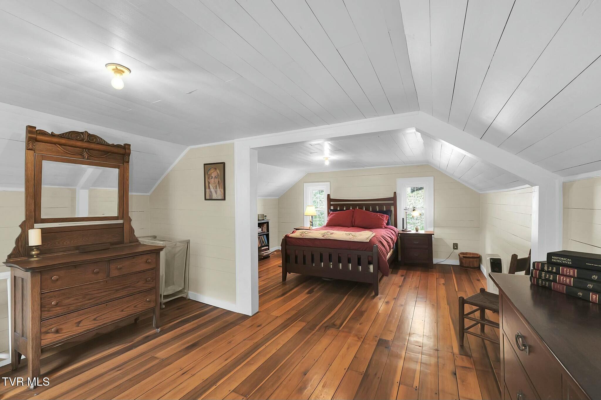 736 Shelley's Road Property Photo 41