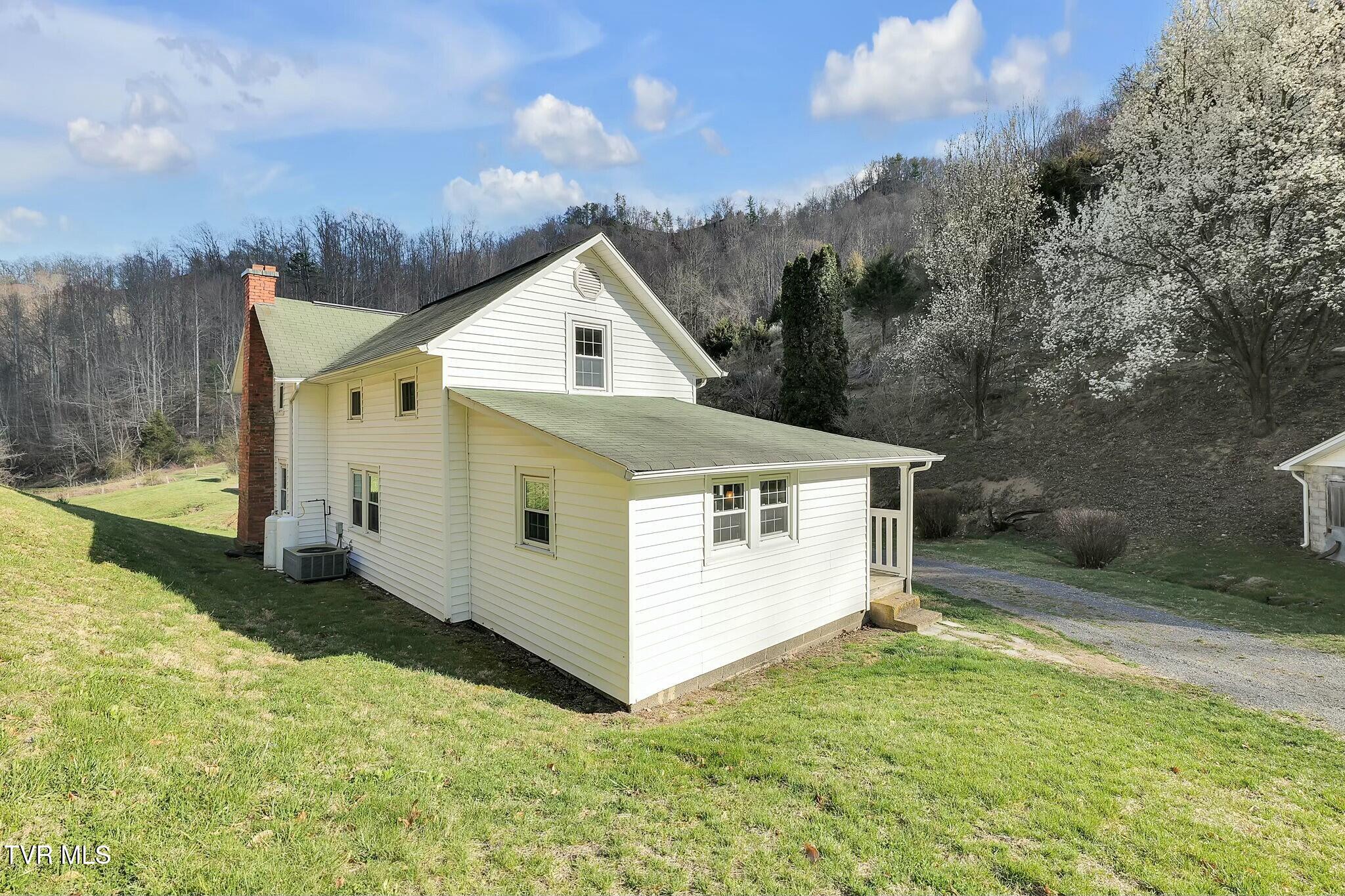 736 Shelley's Road Property Photo 58
