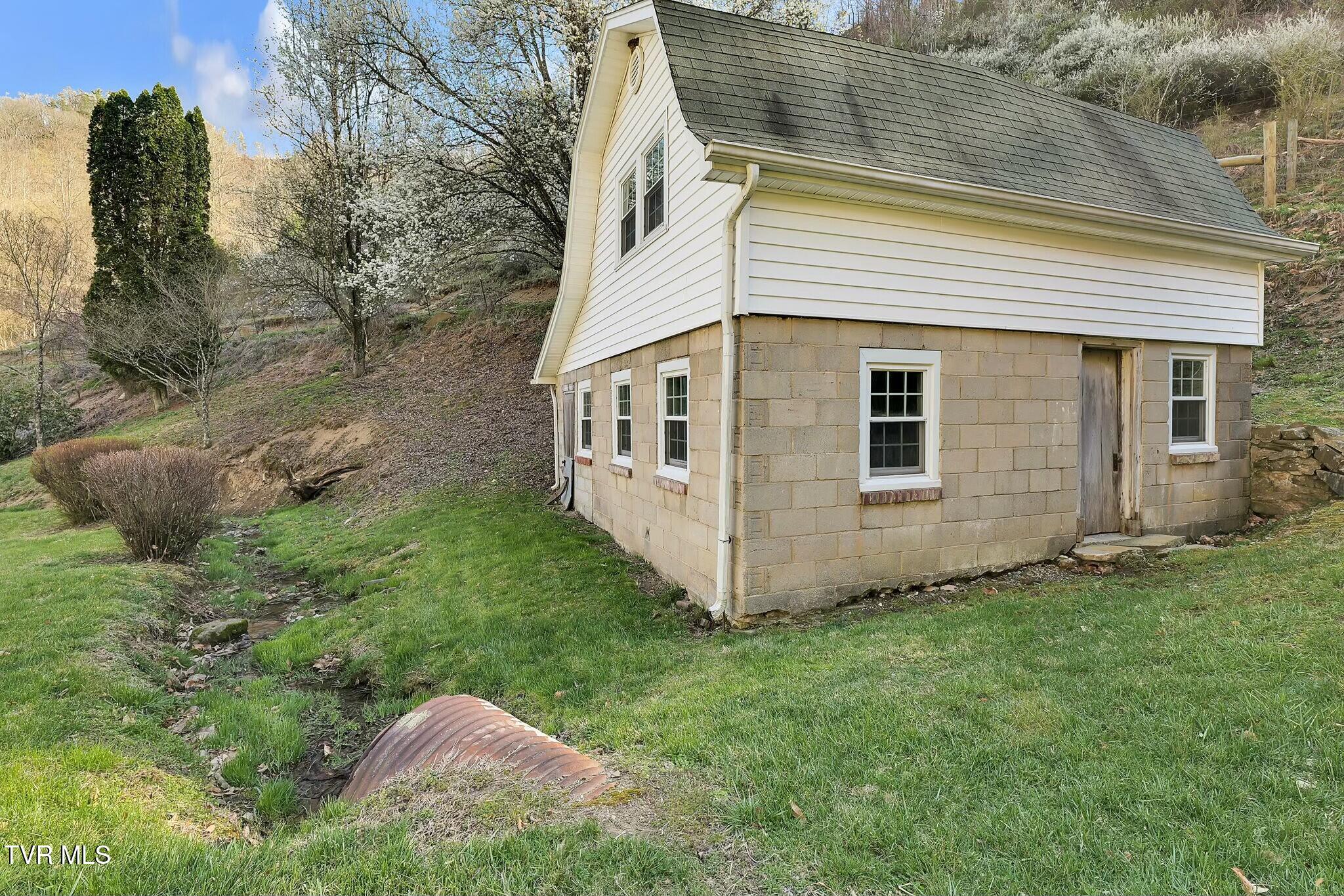 736 Shelley's Road Property Photo 61