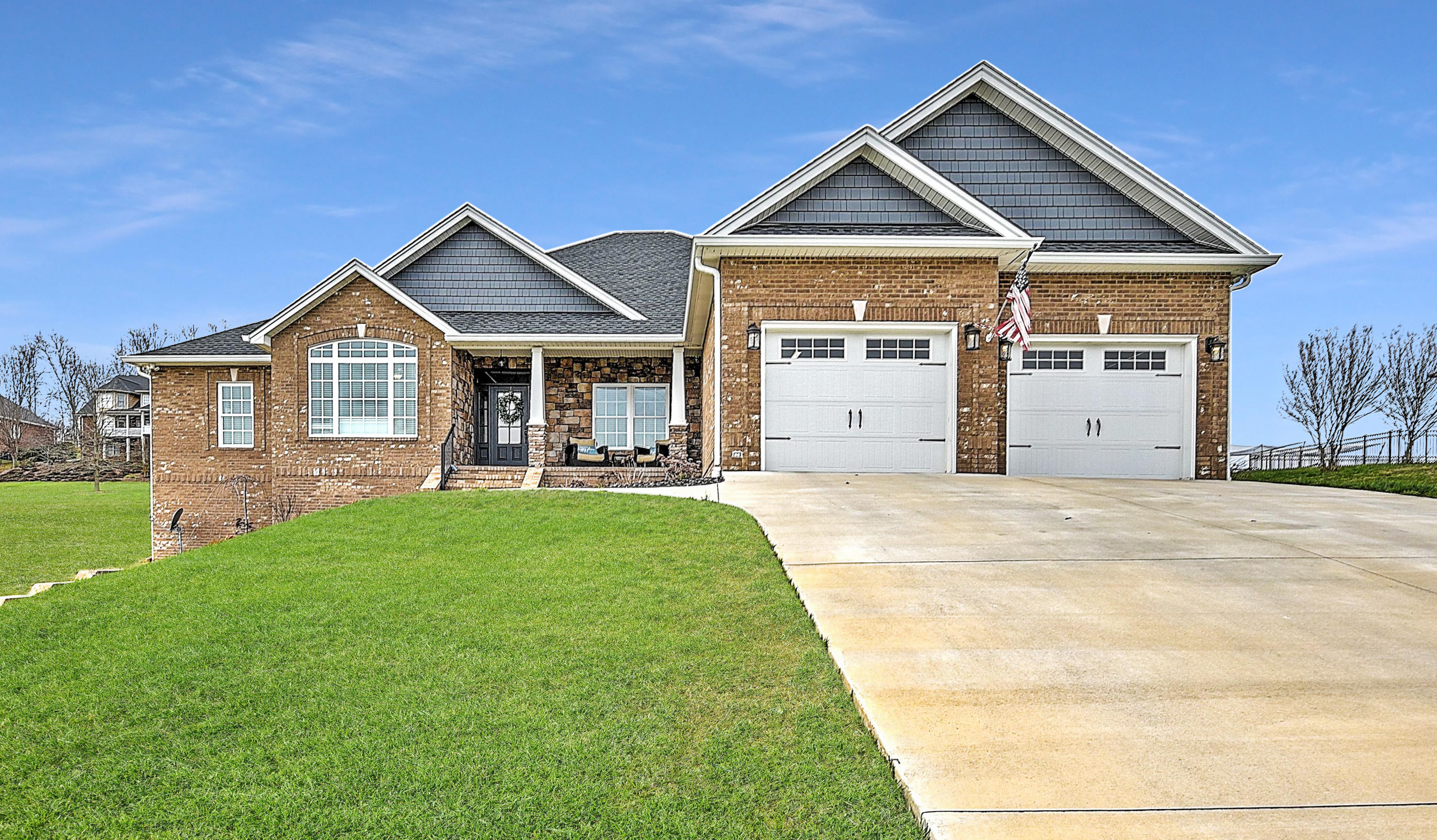 112 Red Leaf Lane Property Photo 1