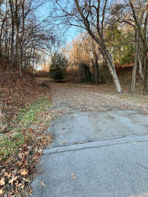 512 East Stone Drive Property Photo 15