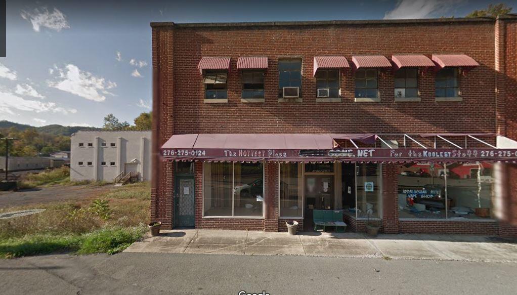 213 East Front Street Property Photo 1