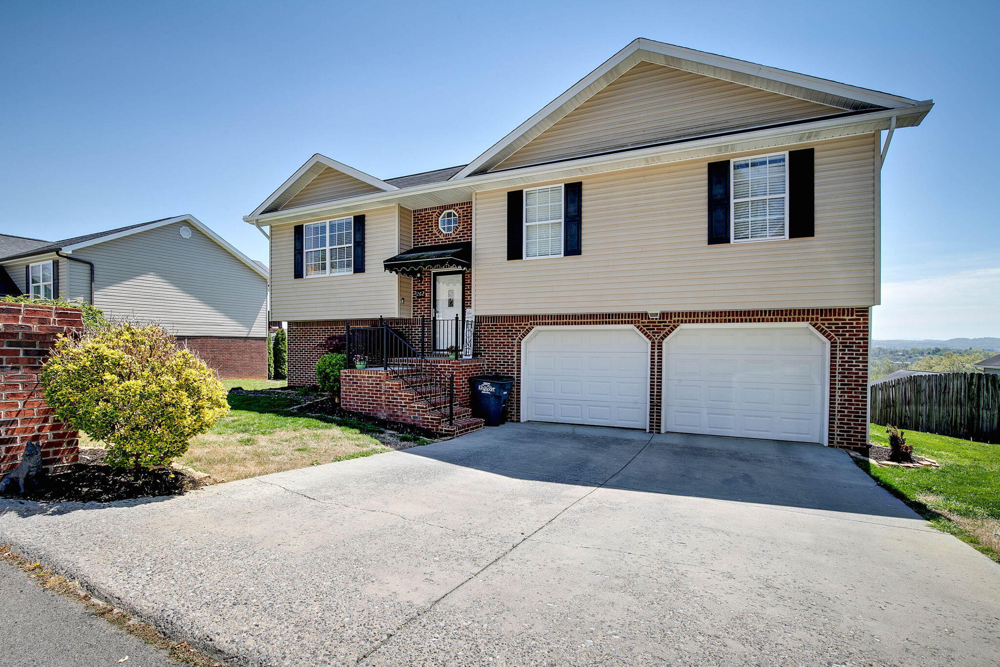 262 Stone Edge Circle Property Photo 1