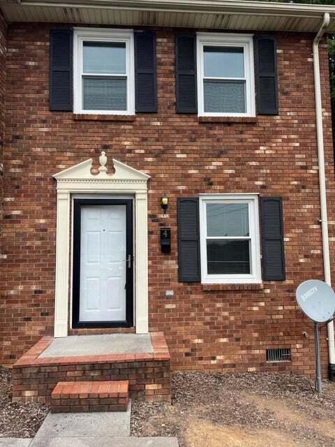 901 East Main Street 3 Property Photo