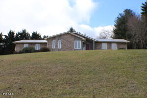 316 Ferndale Lane Property Photo 1