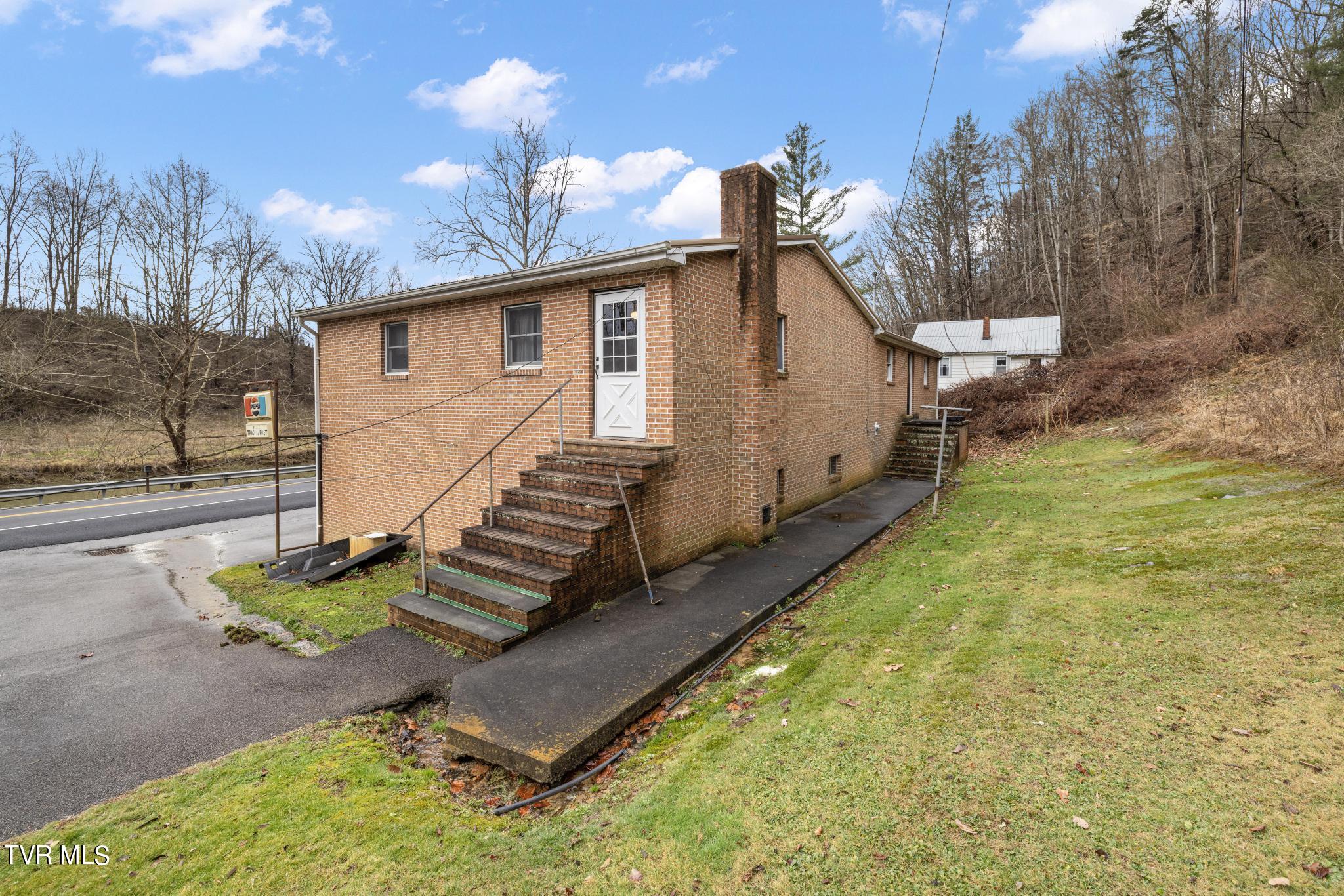 3057 Saltville Highway Property Photo 12