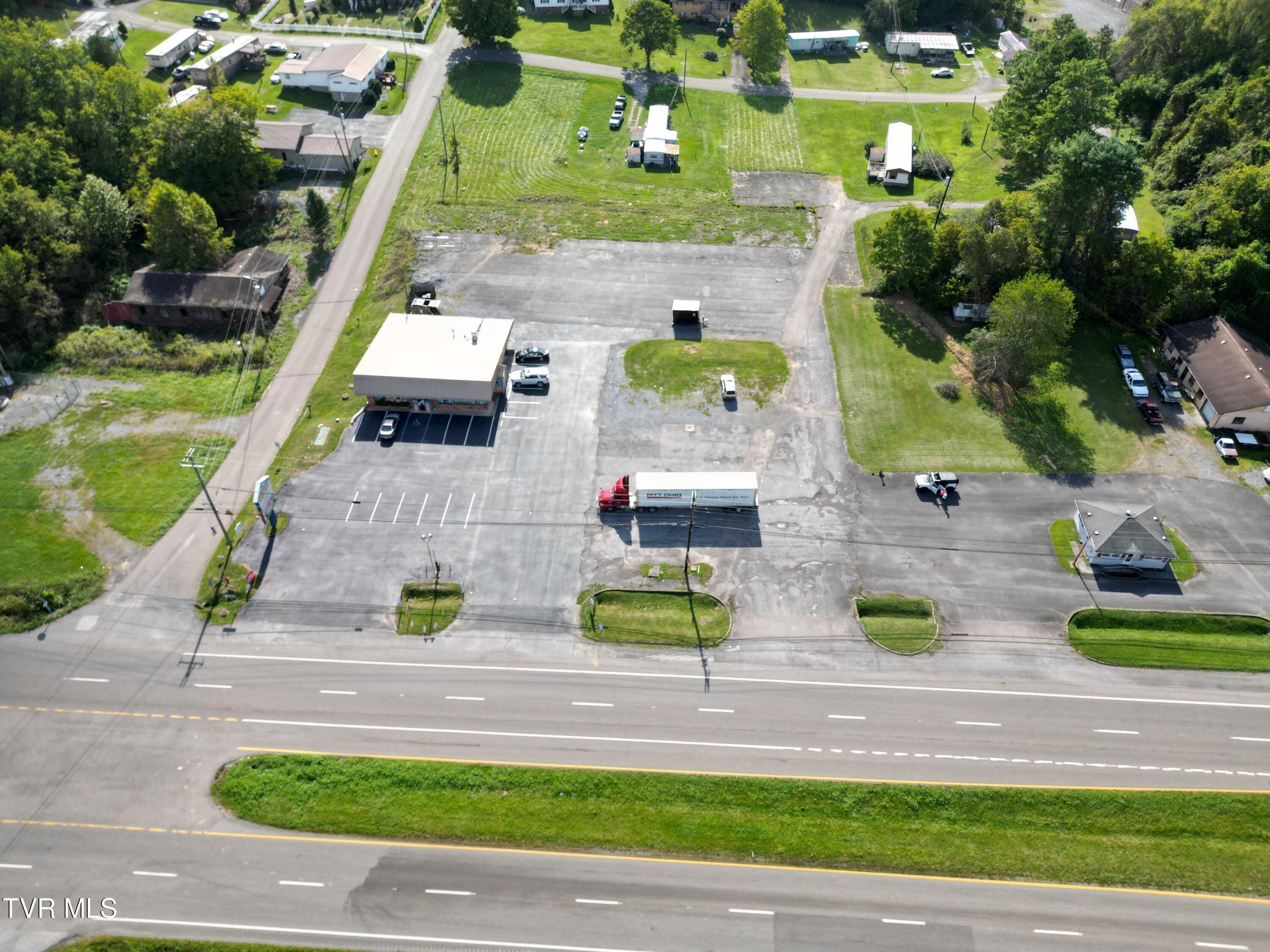 19108 Us Hwy 58 Property Photo 4