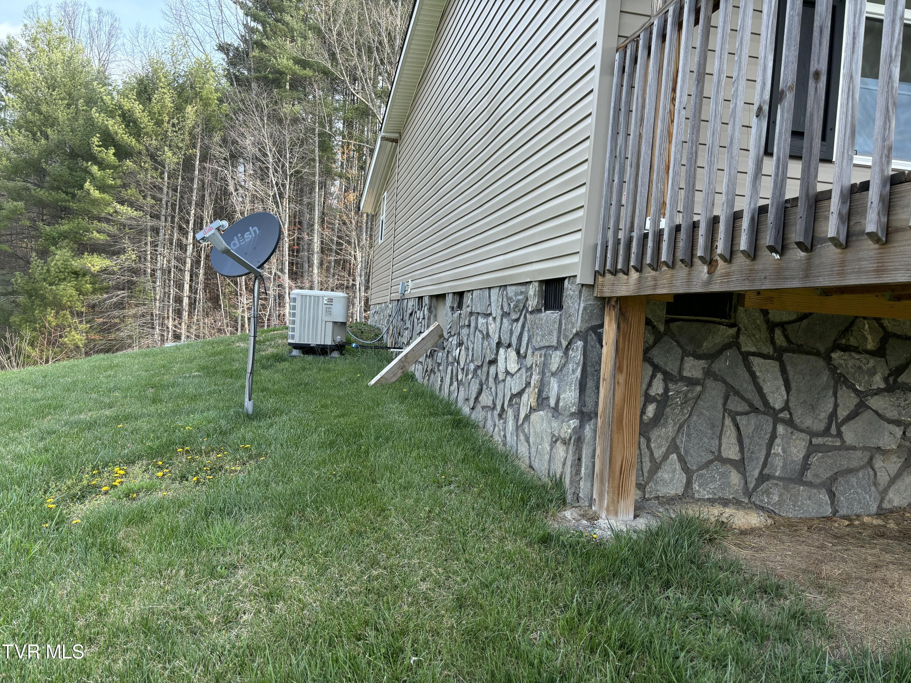 124 Tom Phillippi Road Property Photo 13