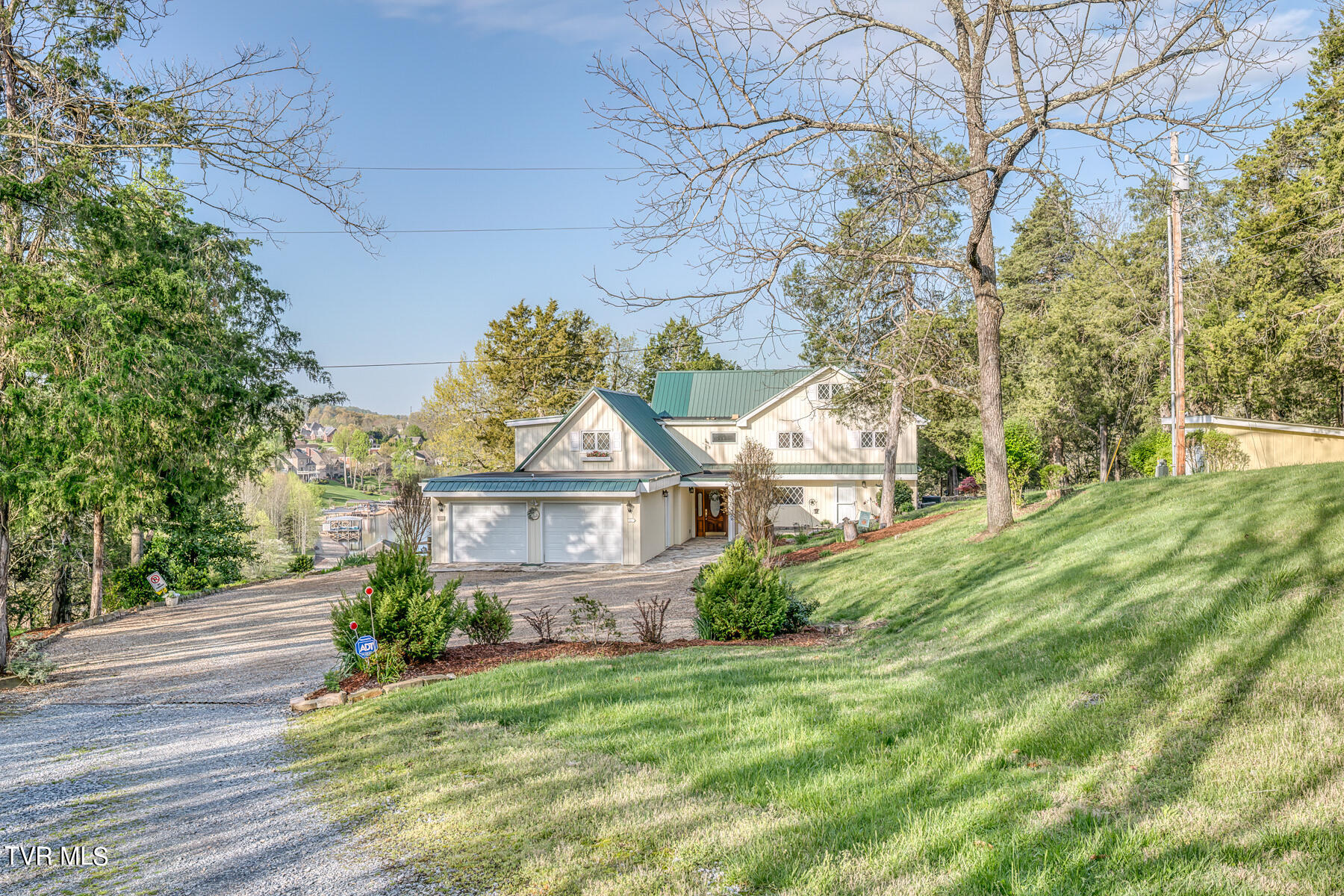 651 Rangewood Road Property Photo 1