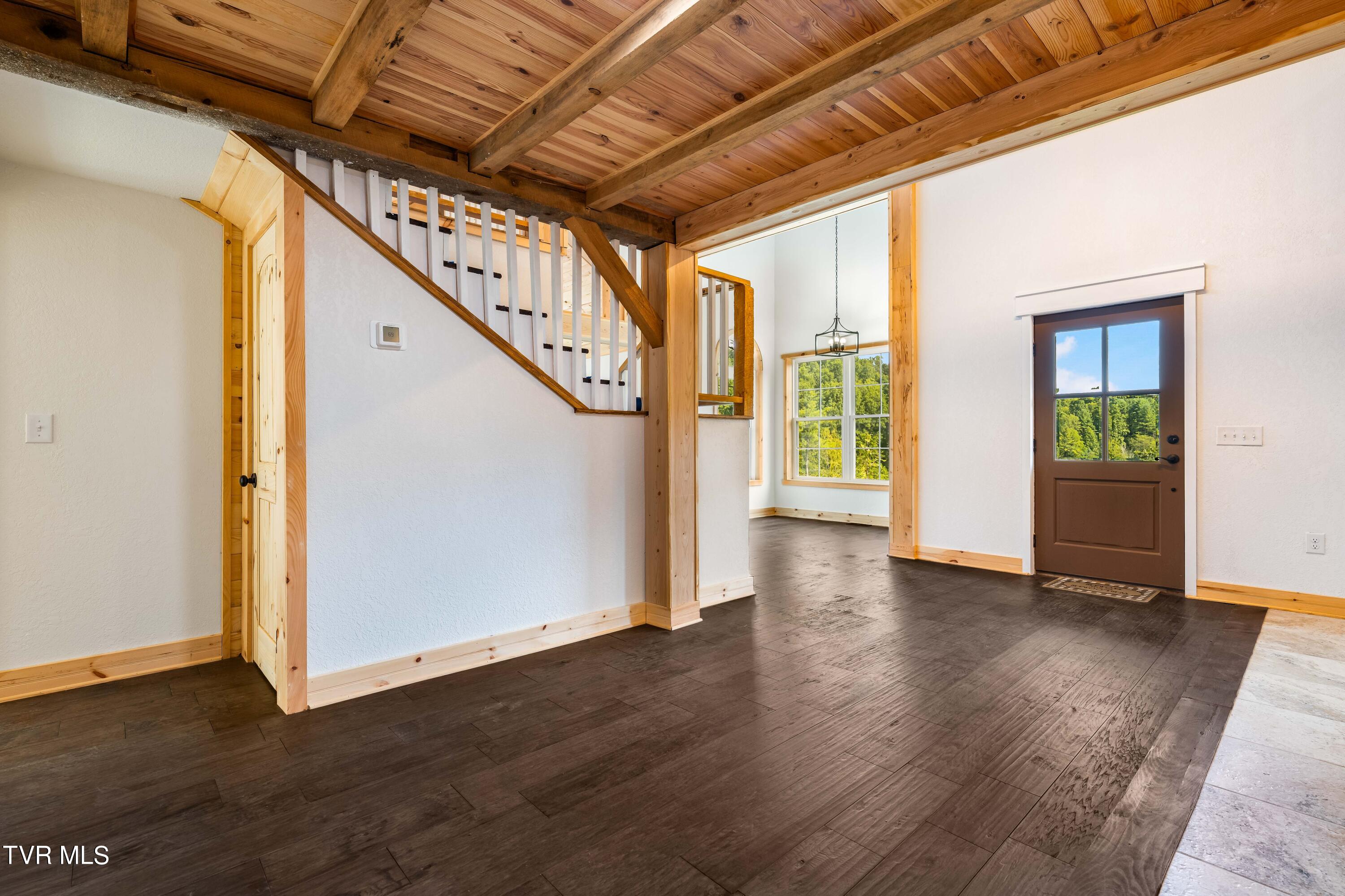 1005 Campbell Road Property Photo 13