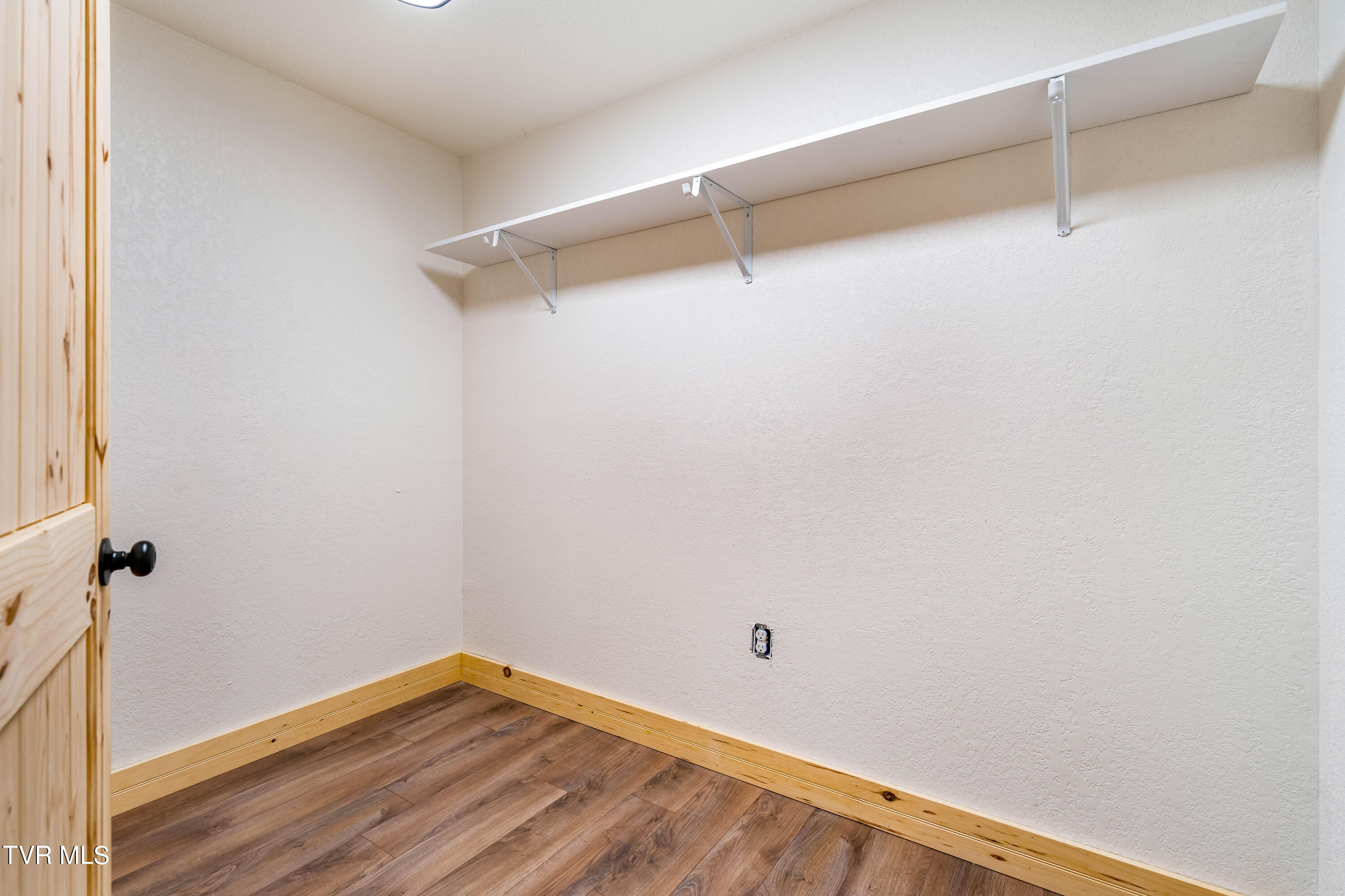 1005 Campbell Road Property Photo 25