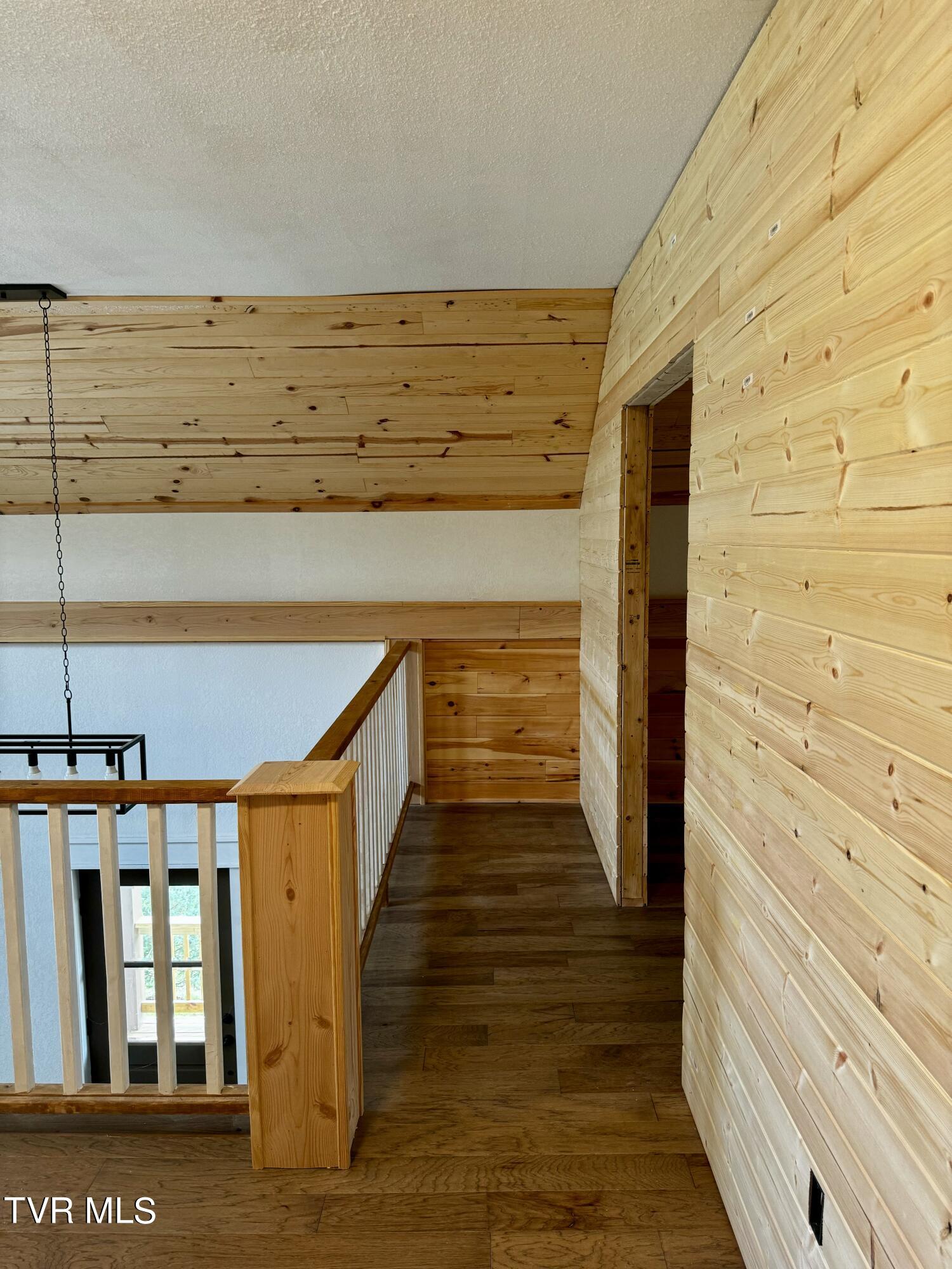 1005 Campbell Road Property Photo 32