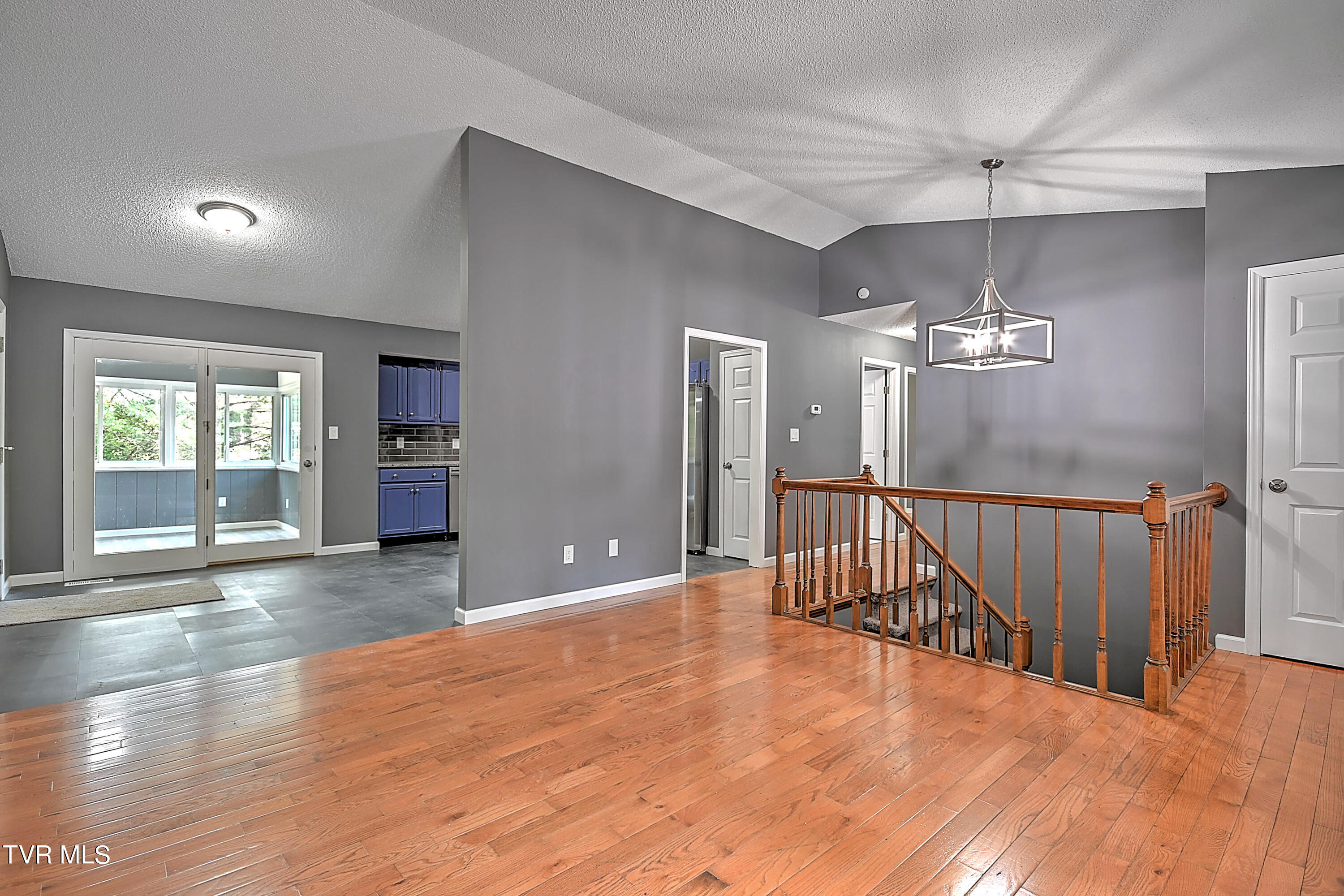 3829 Ridgeline Drive Property Photo 6