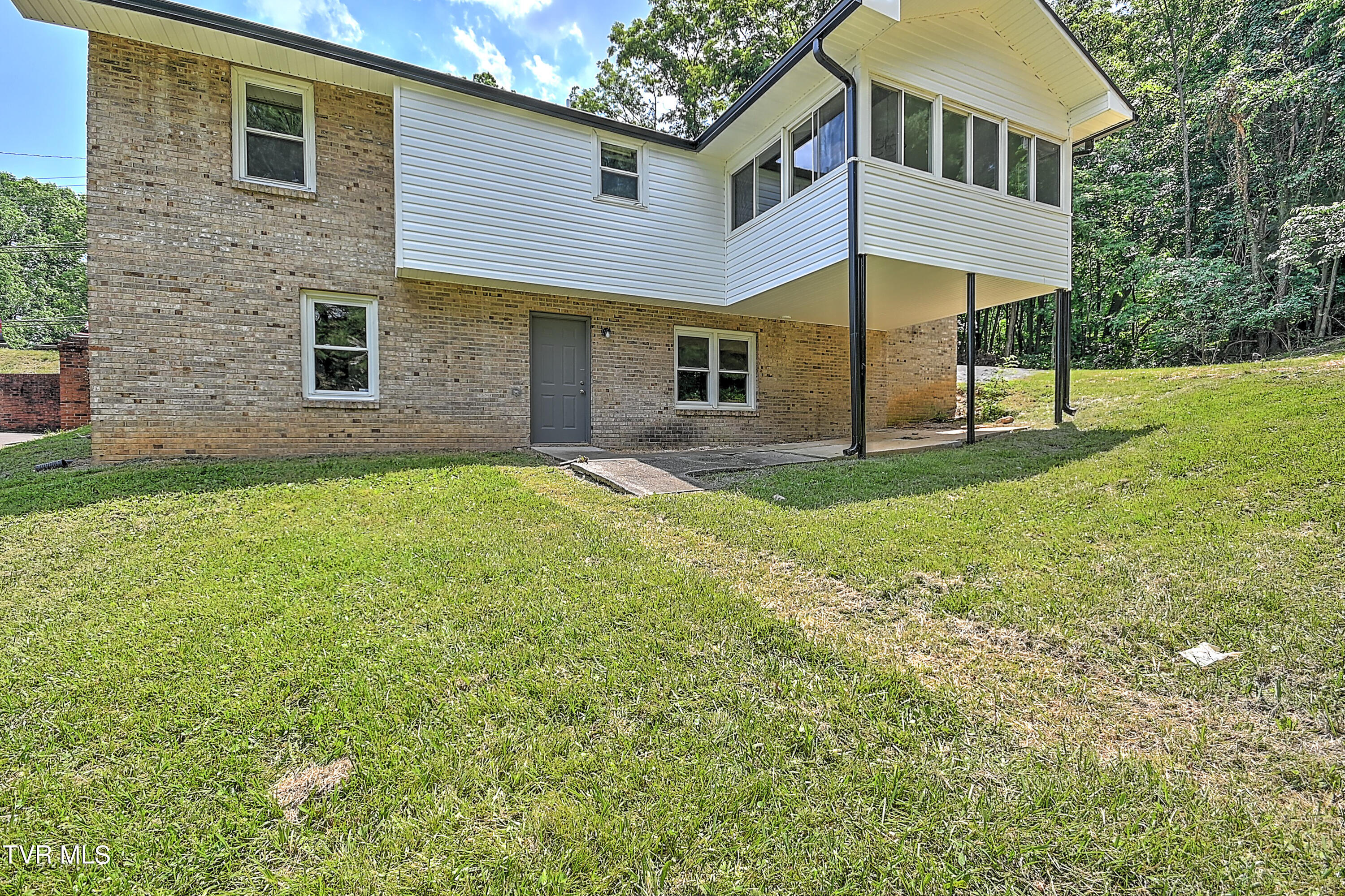 3829 Ridgeline Drive Property Photo 9