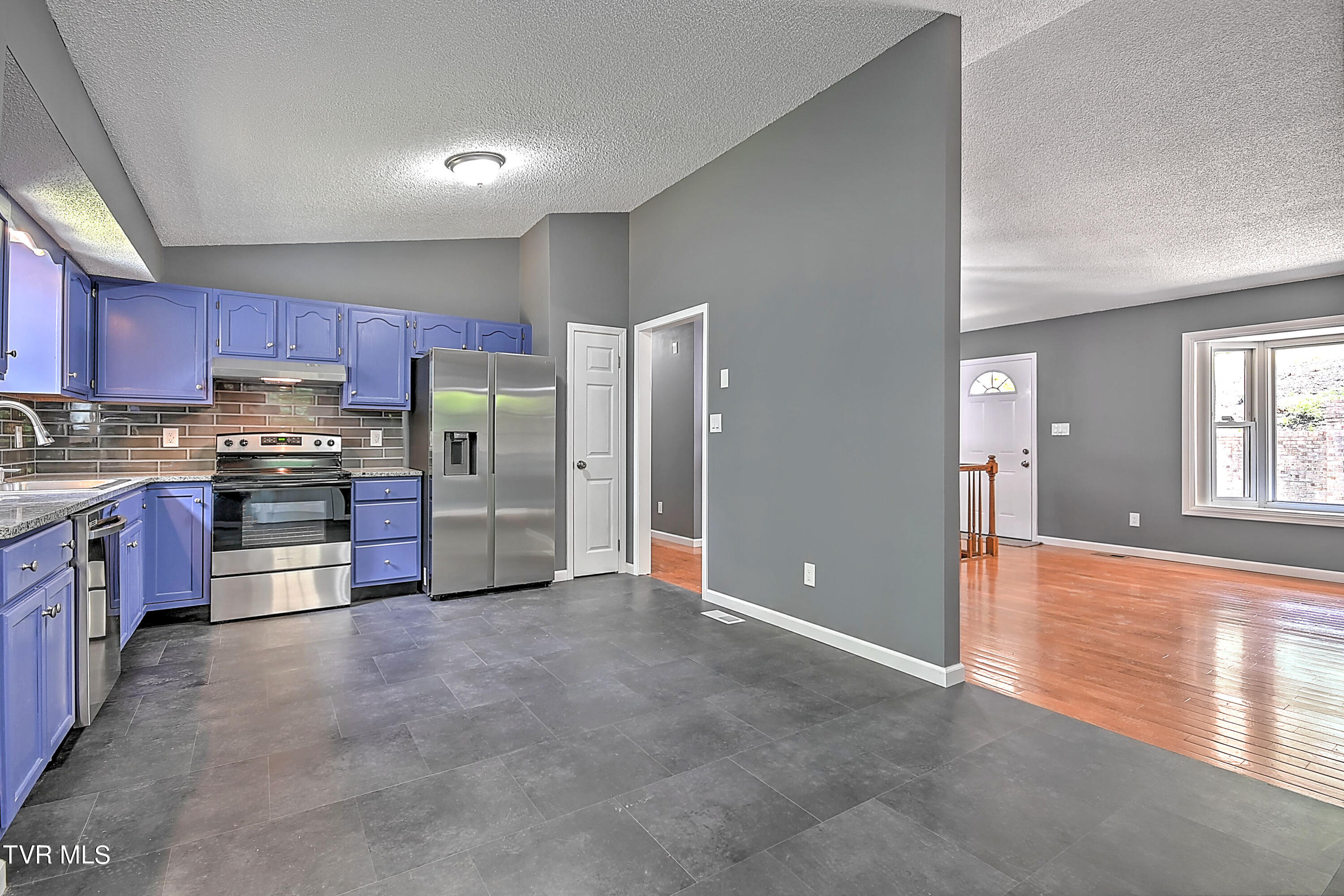3829 Ridgeline Drive Property Photo 12