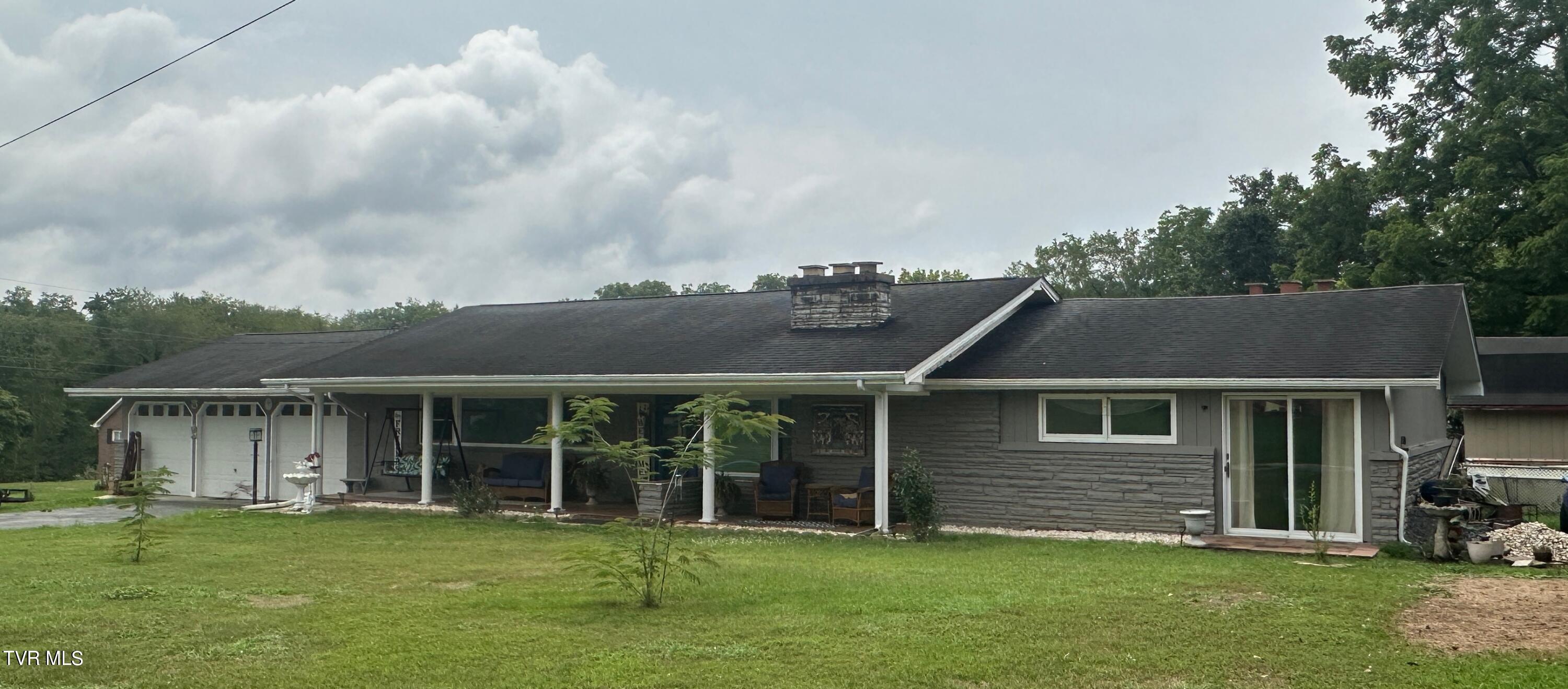 64 Salyer Drive Property Photo 1