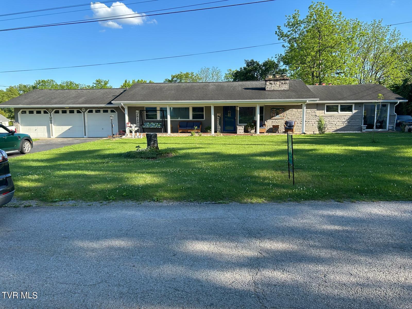 64 Salyer Drive Property Photo 3
