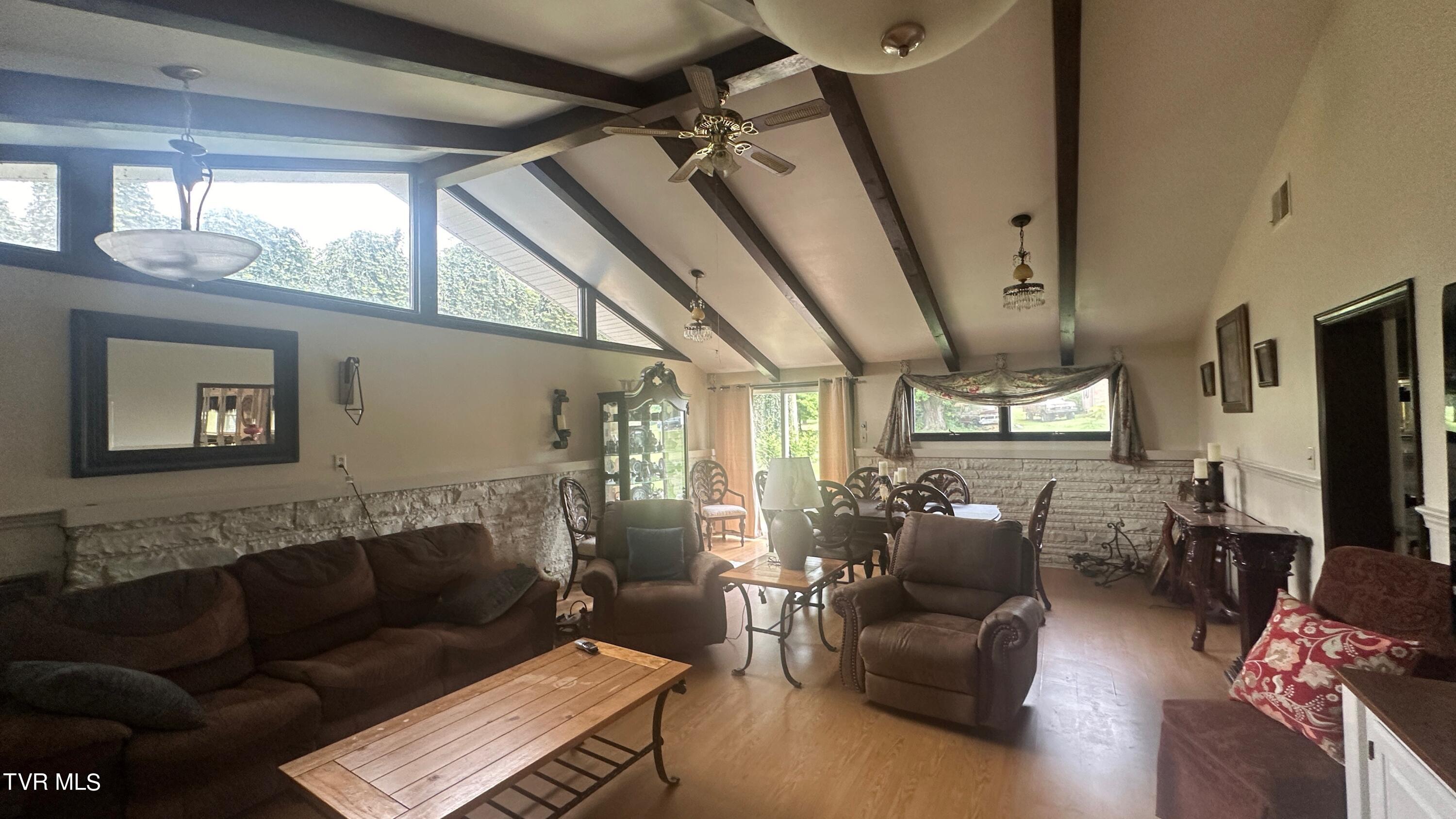 64 Salyer Drive Property Photo 16