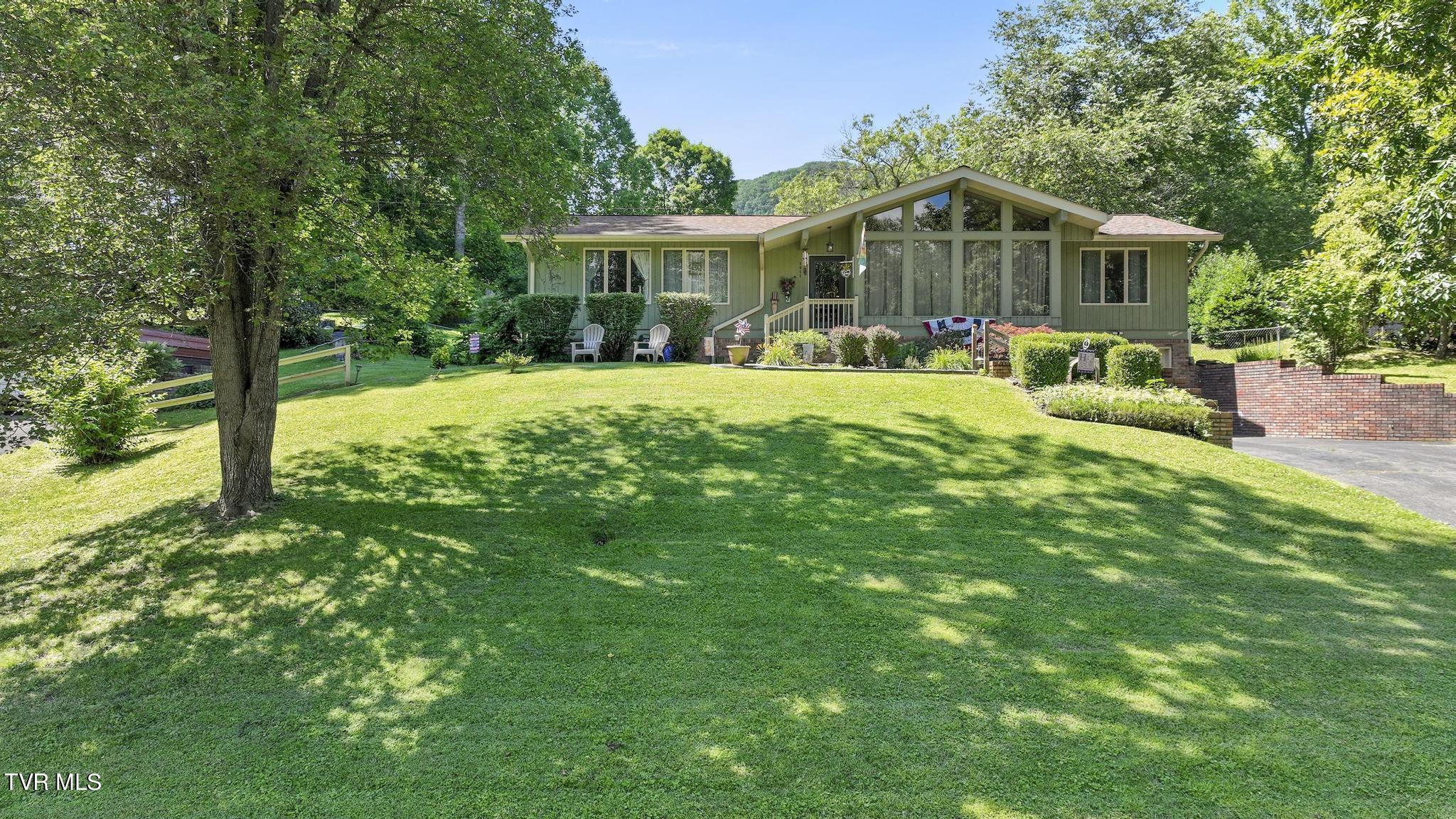 1511 East Mountain View Avenue Property Photo