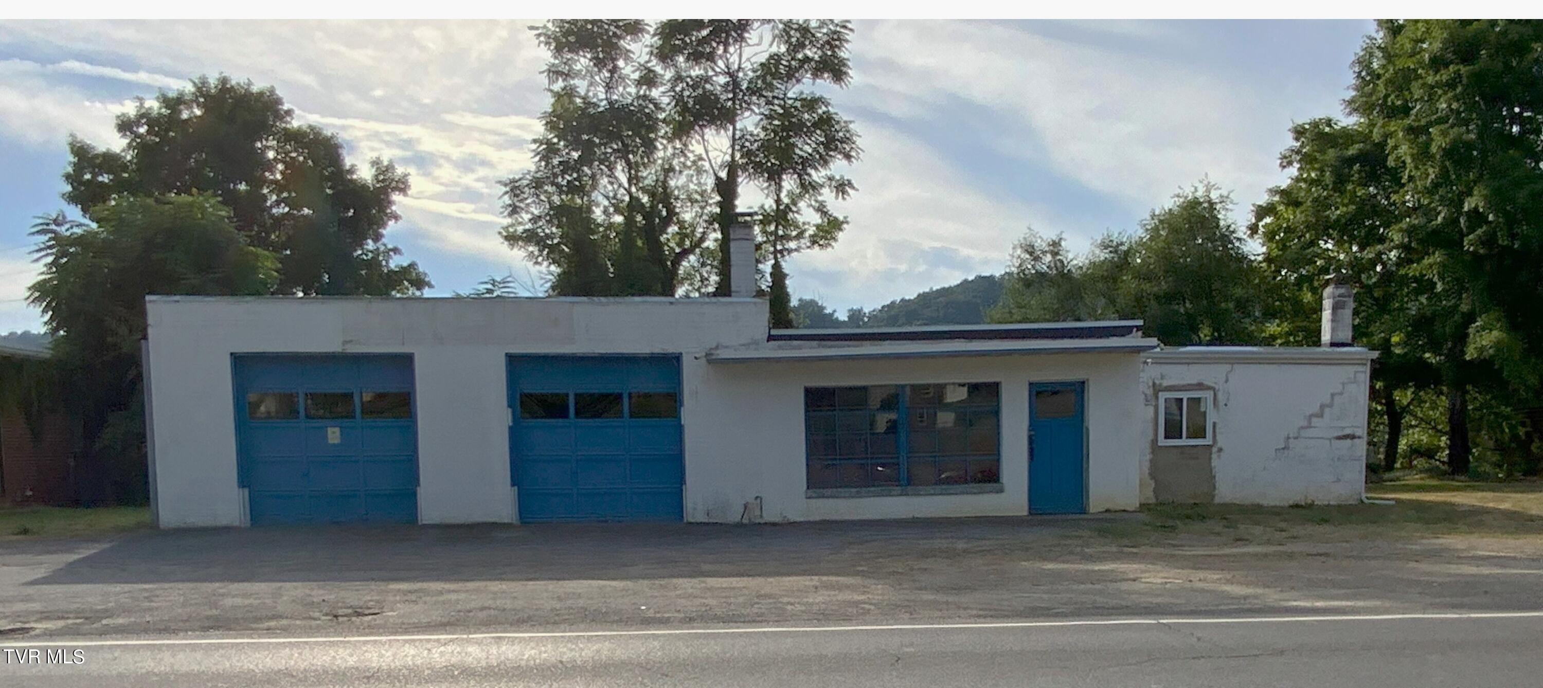509 West Broadway Street Property Photo 24