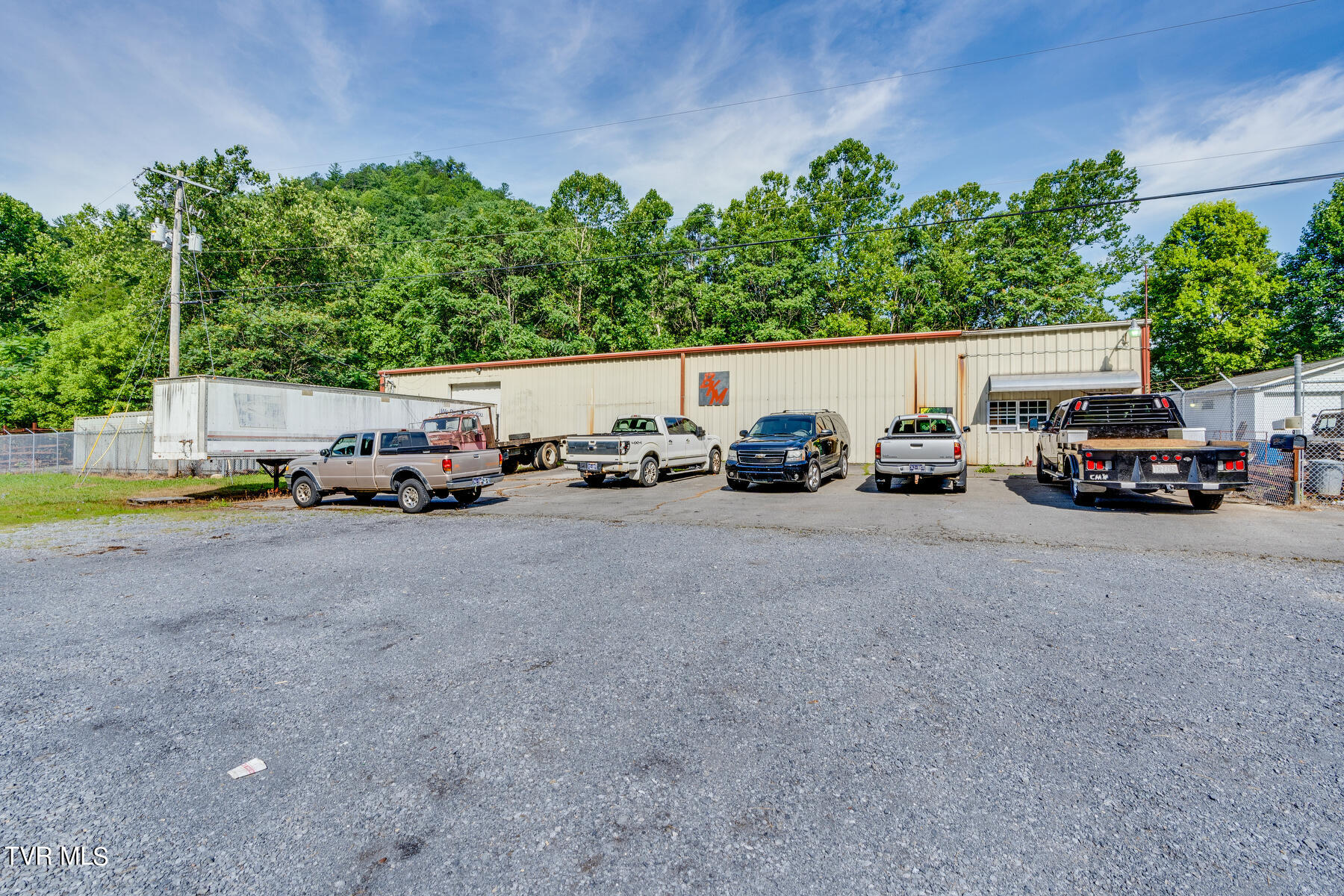 5560 Highway 19-e Property Photo 5