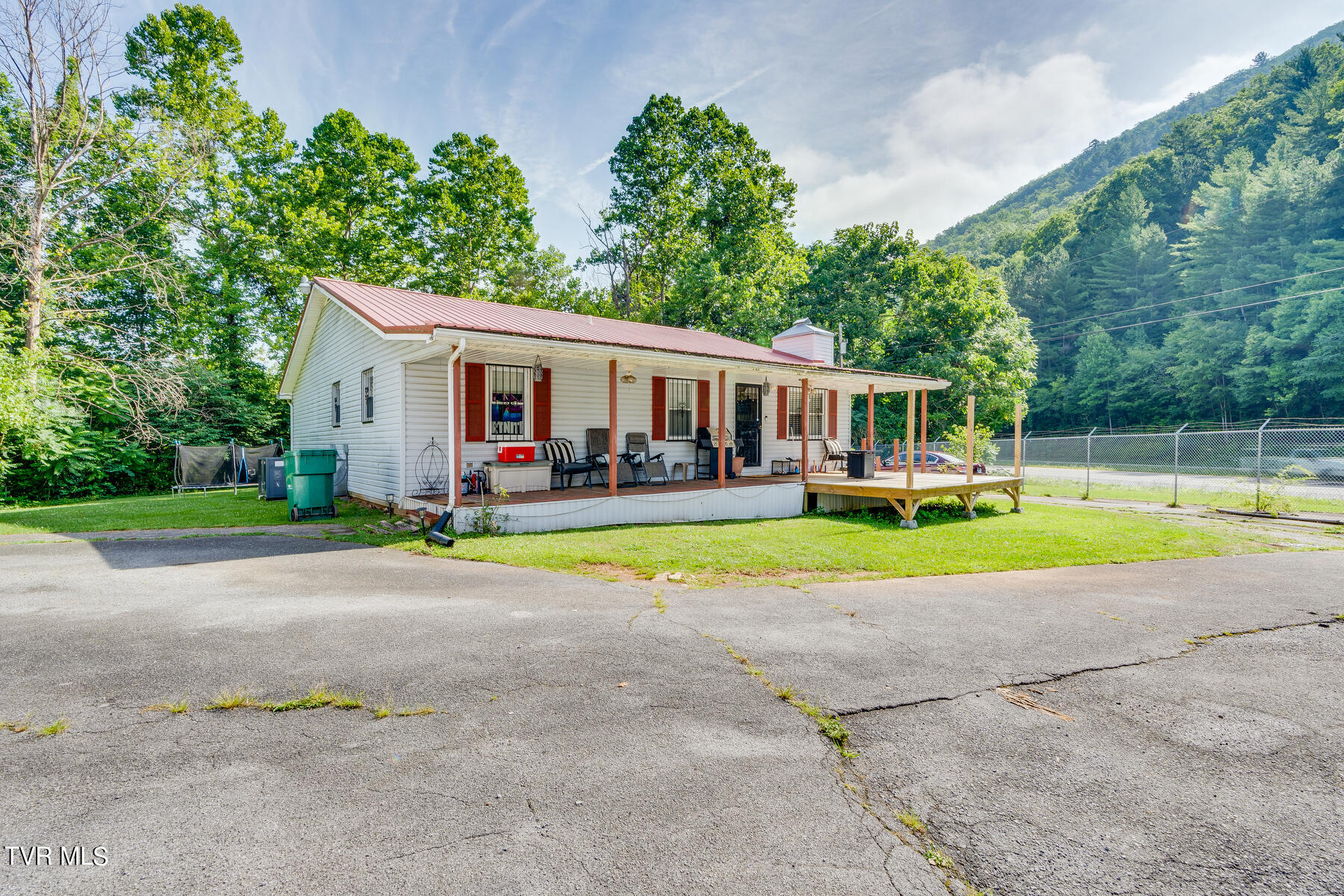 5560 Highway 19-e Property Photo 40