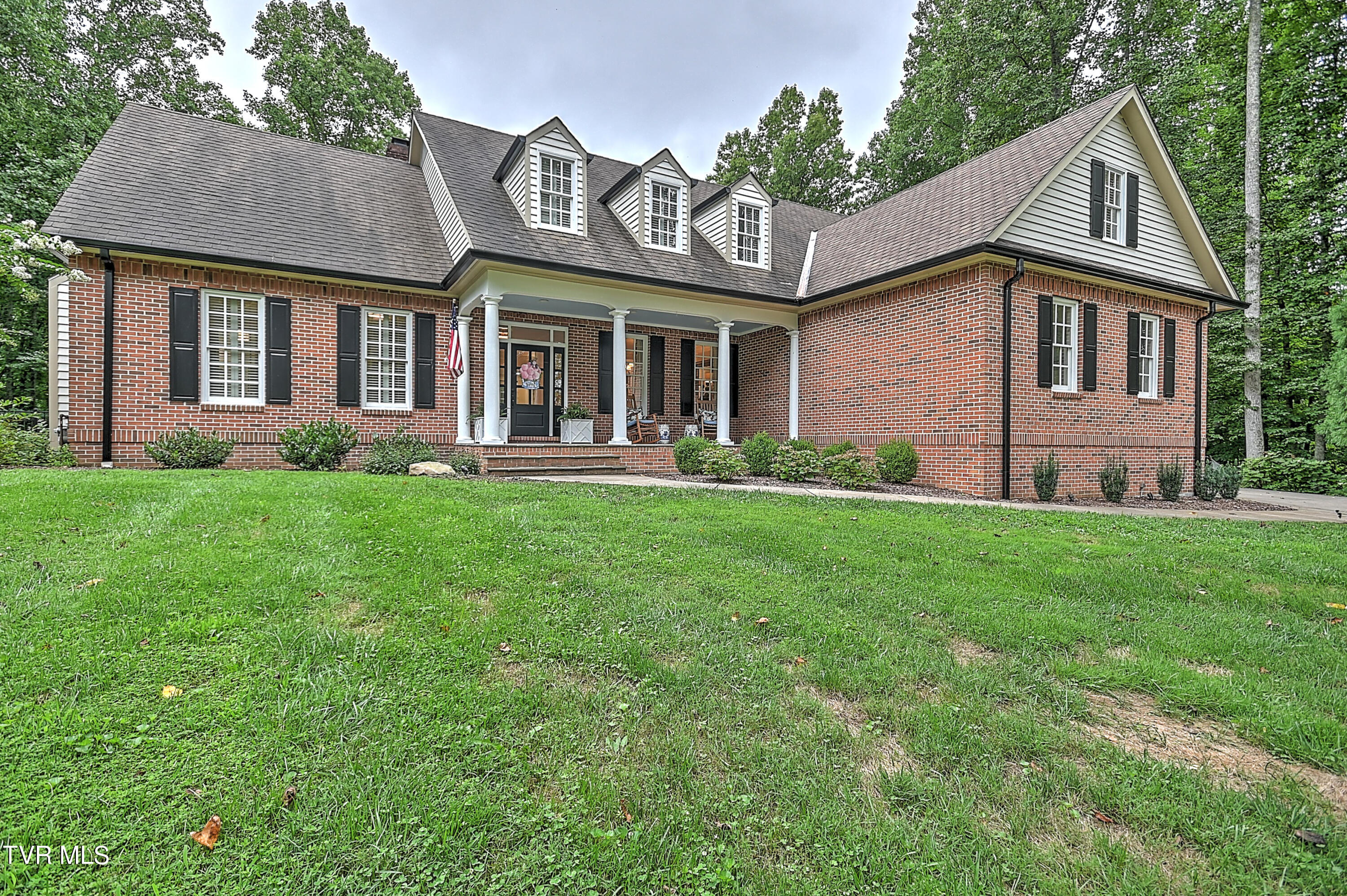 15951 Summer Place Property Photo