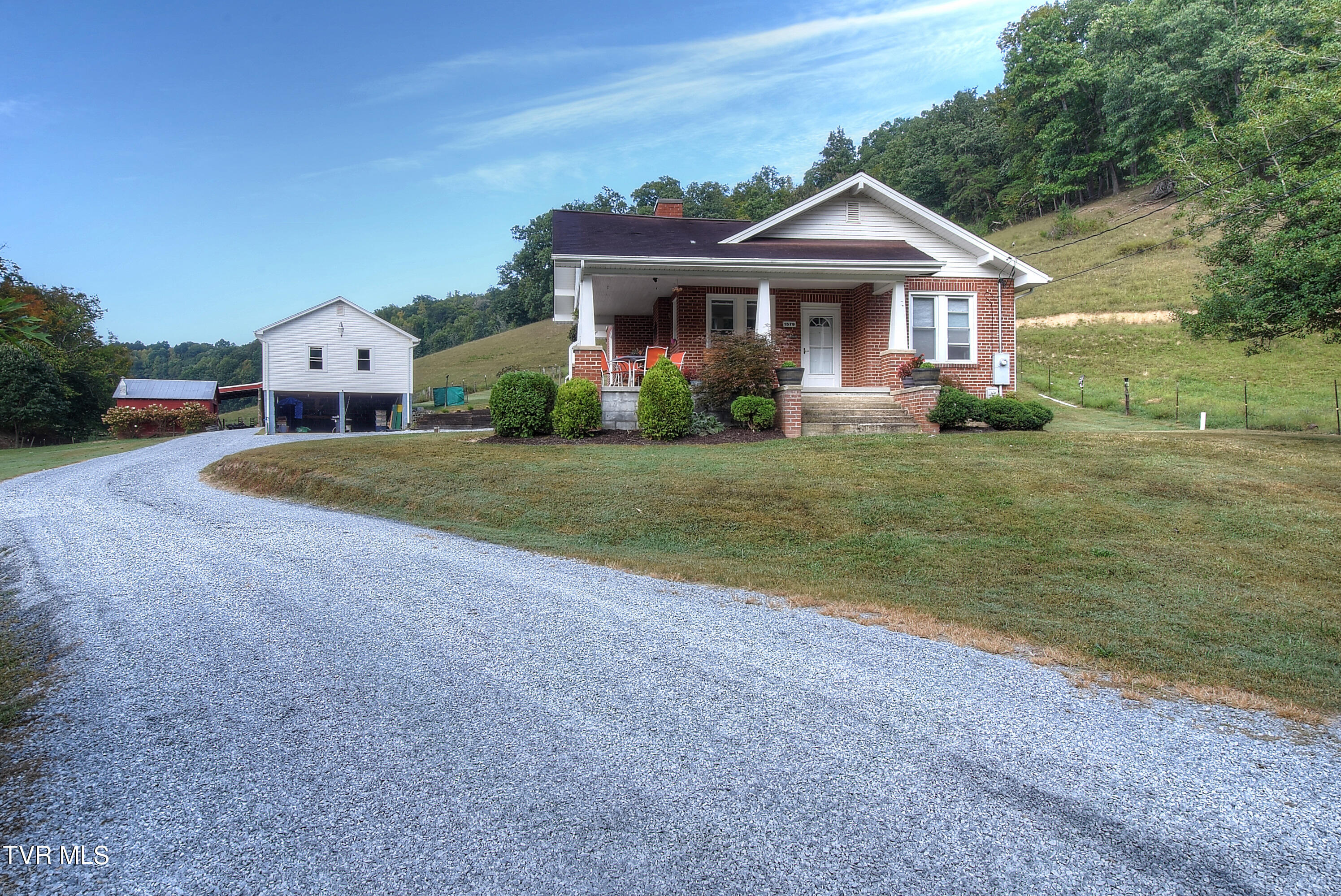 1579 Bristol Highway Property Photo