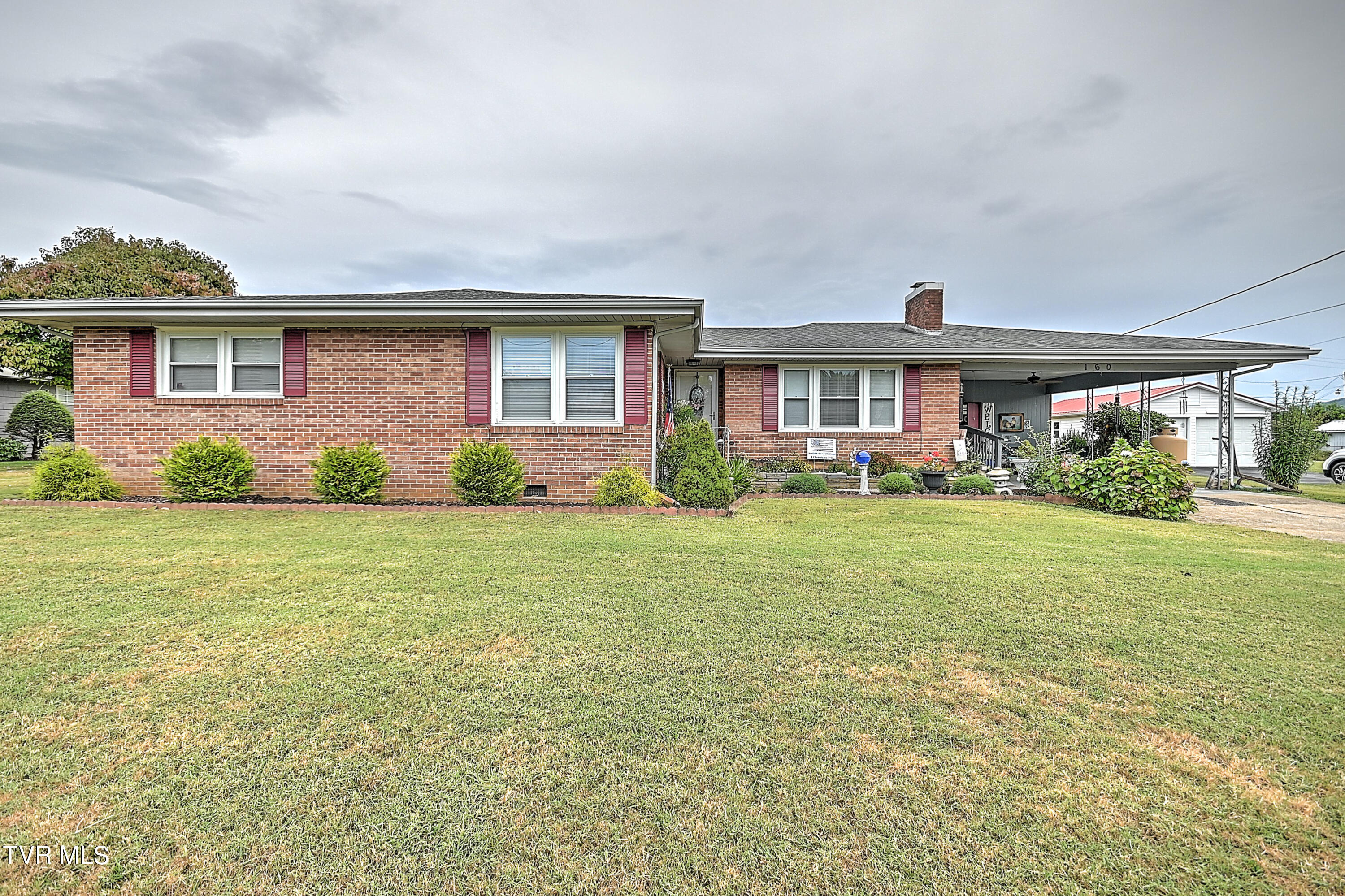 160 Green Valley Lane Property Photo 2