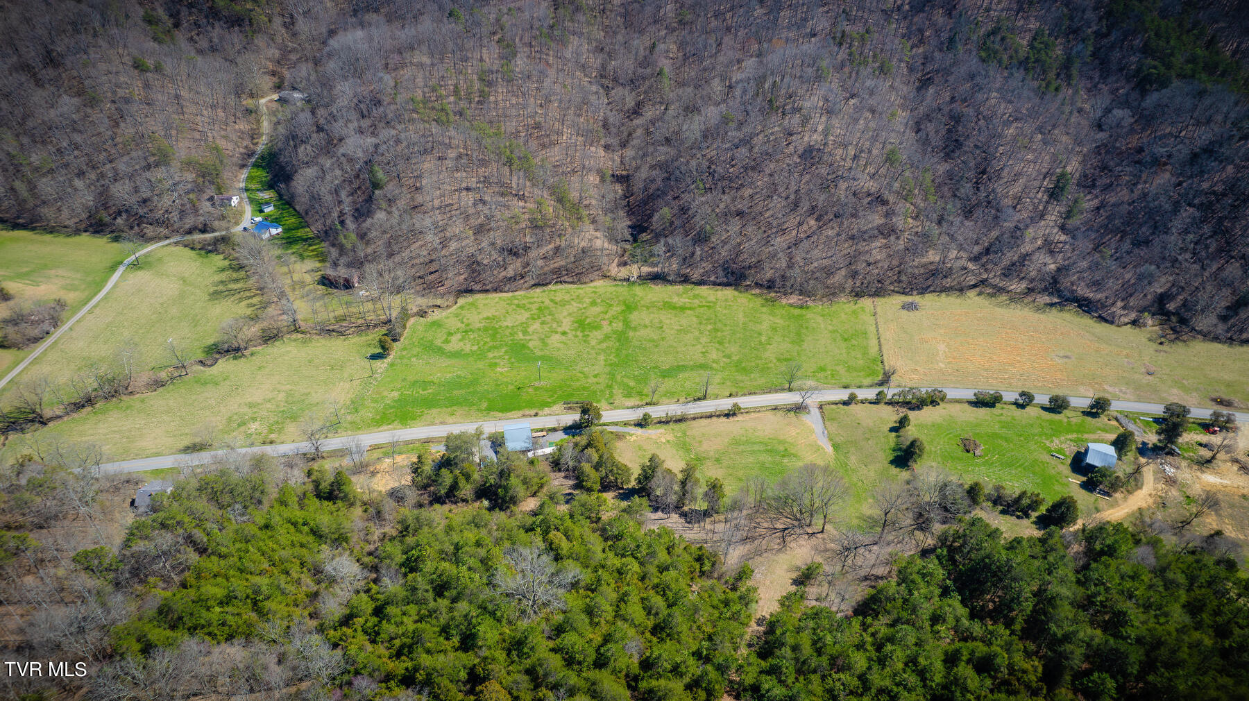 2720 Goshen Valley Road Property Photo 3