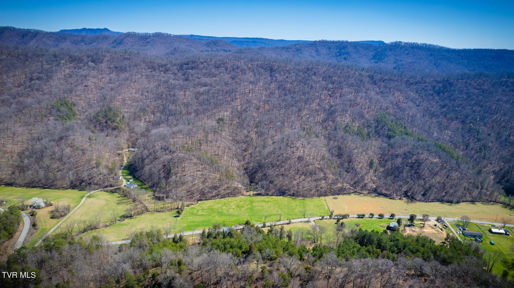 2720 Goshen Valley Road Property Photo 4