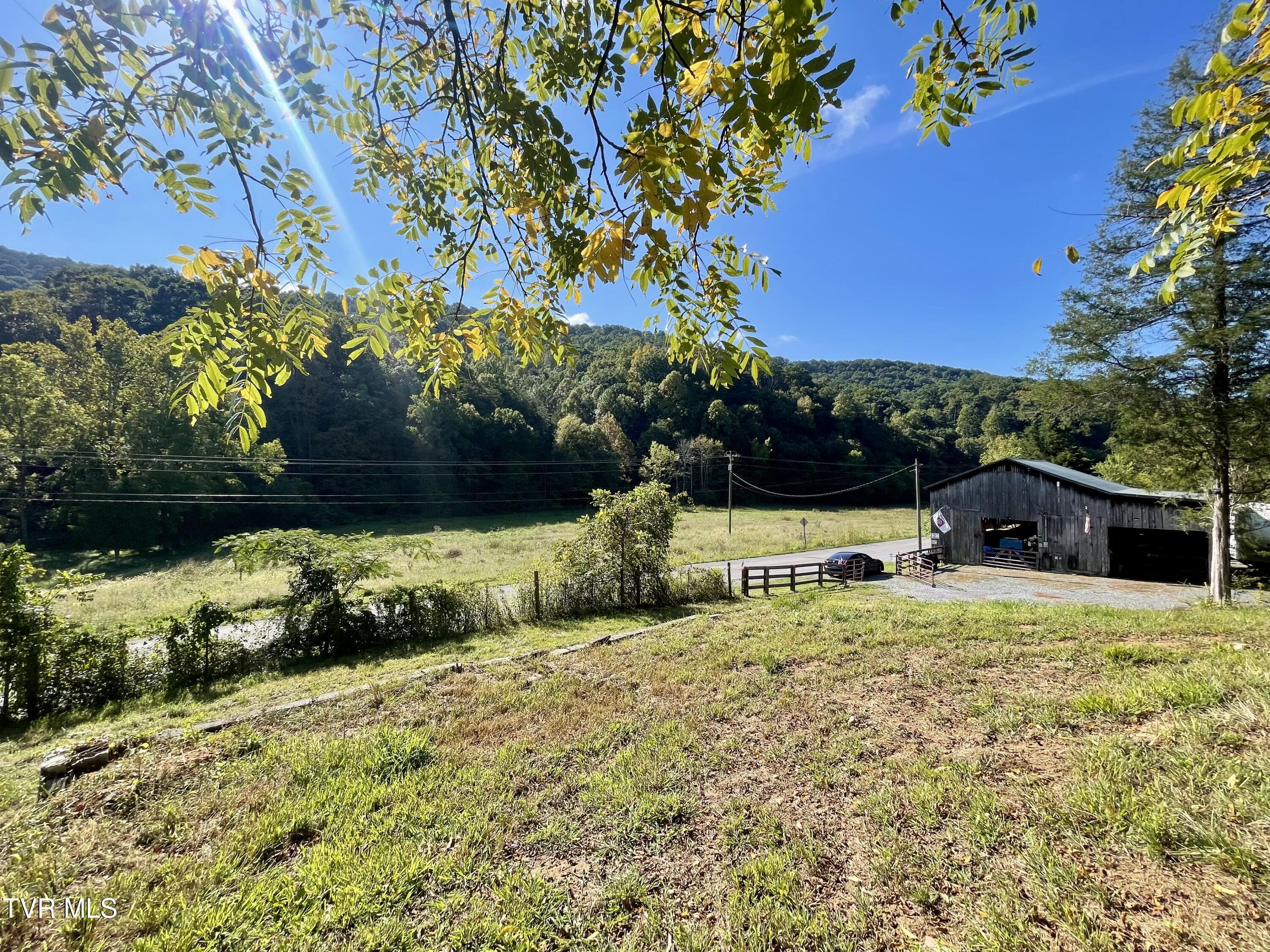 2720 Goshen Valley Road Property Photo 17