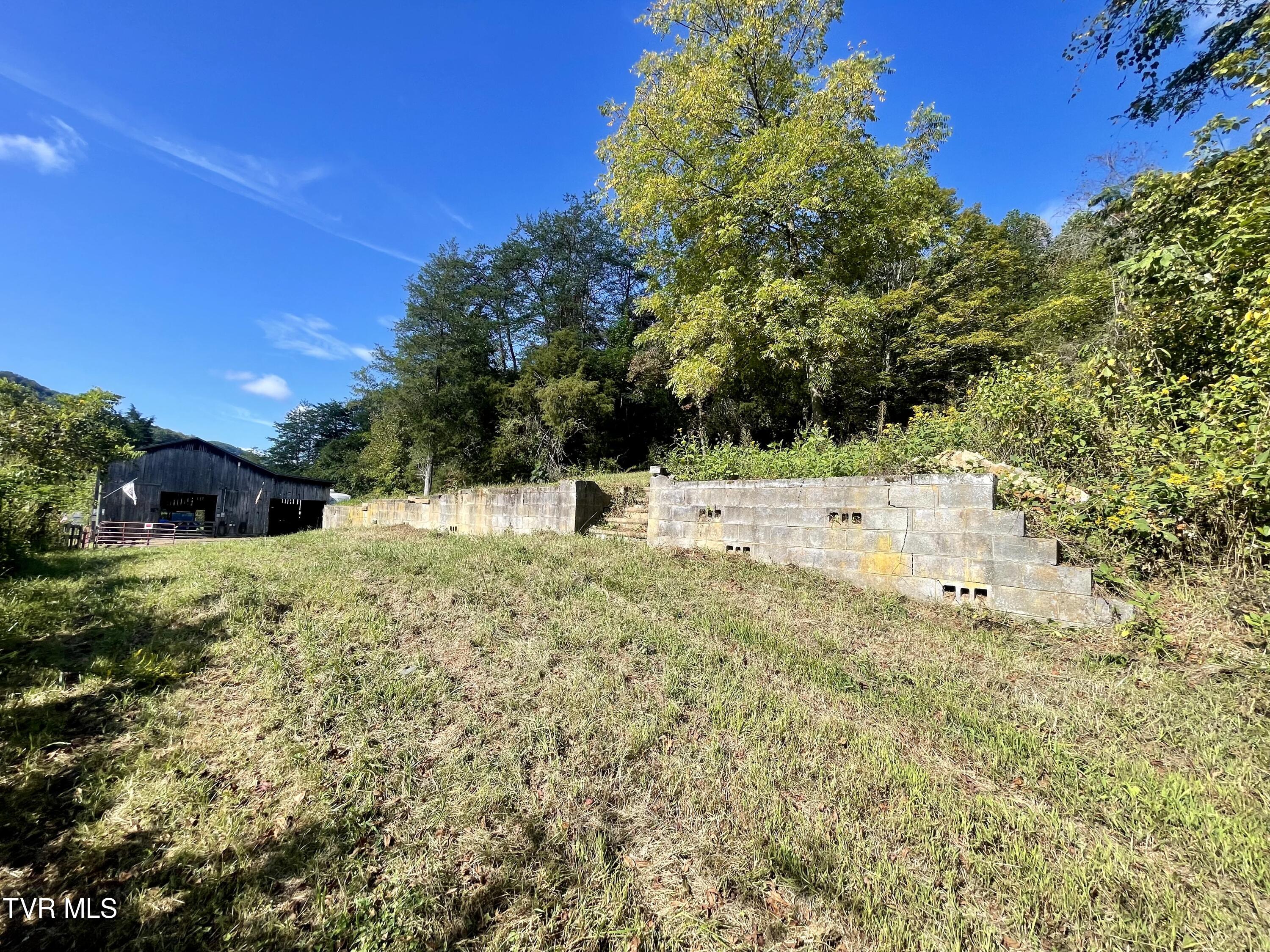2720 Goshen Valley Road Property Photo 21