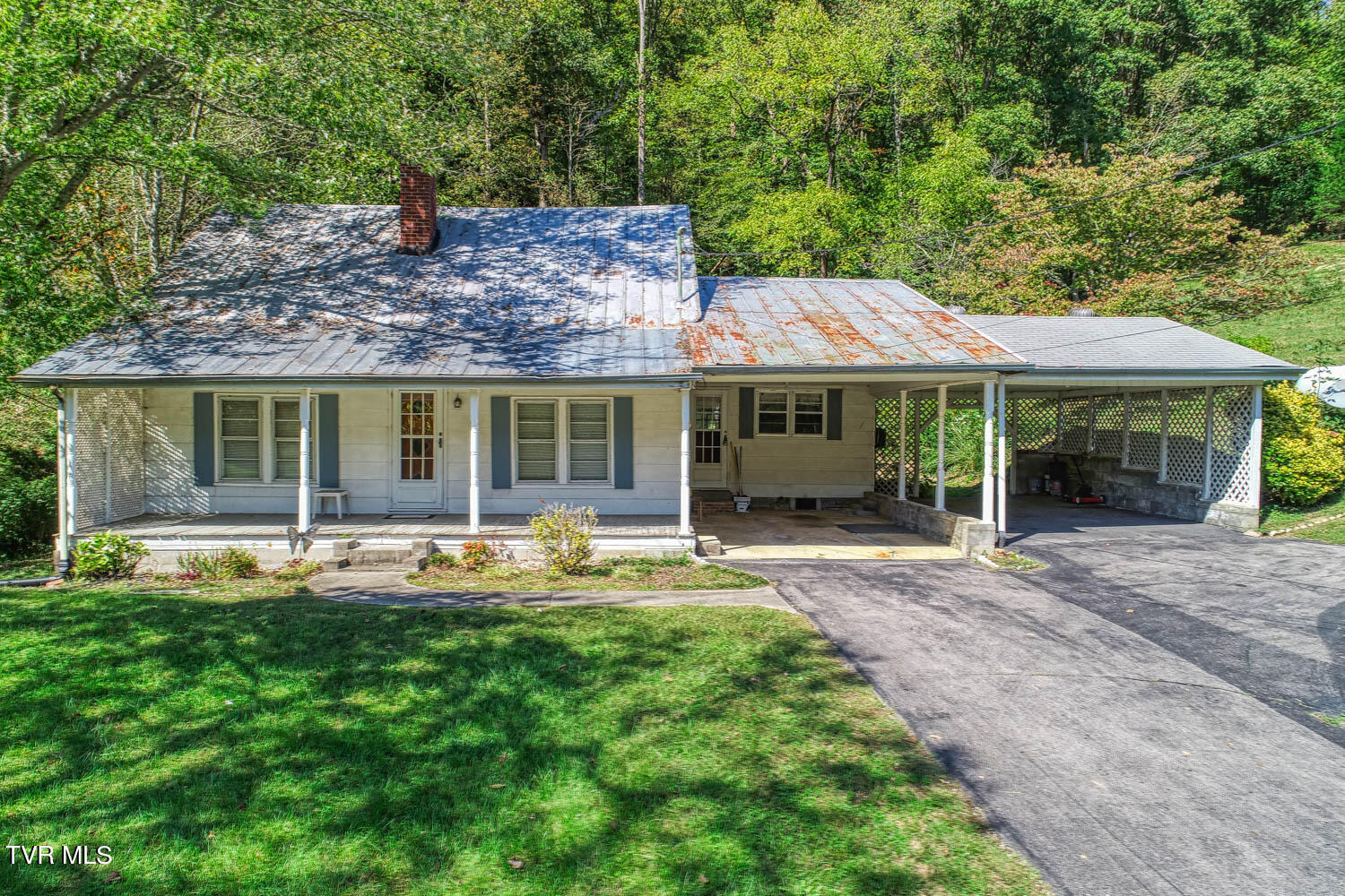 3850 Goshen Valley Road Property Photo 1