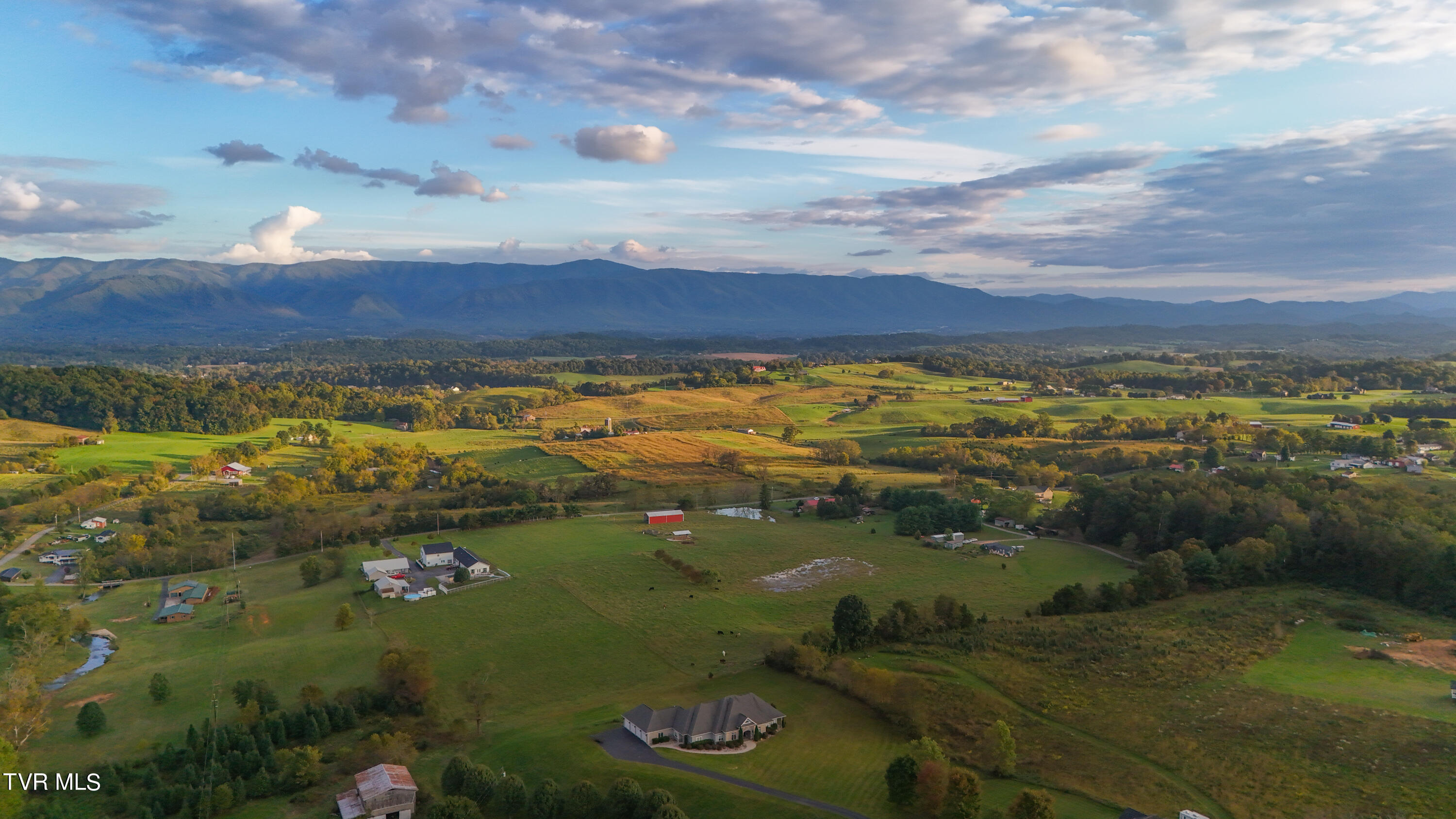 1843 Shiloh Road Property Photo 3