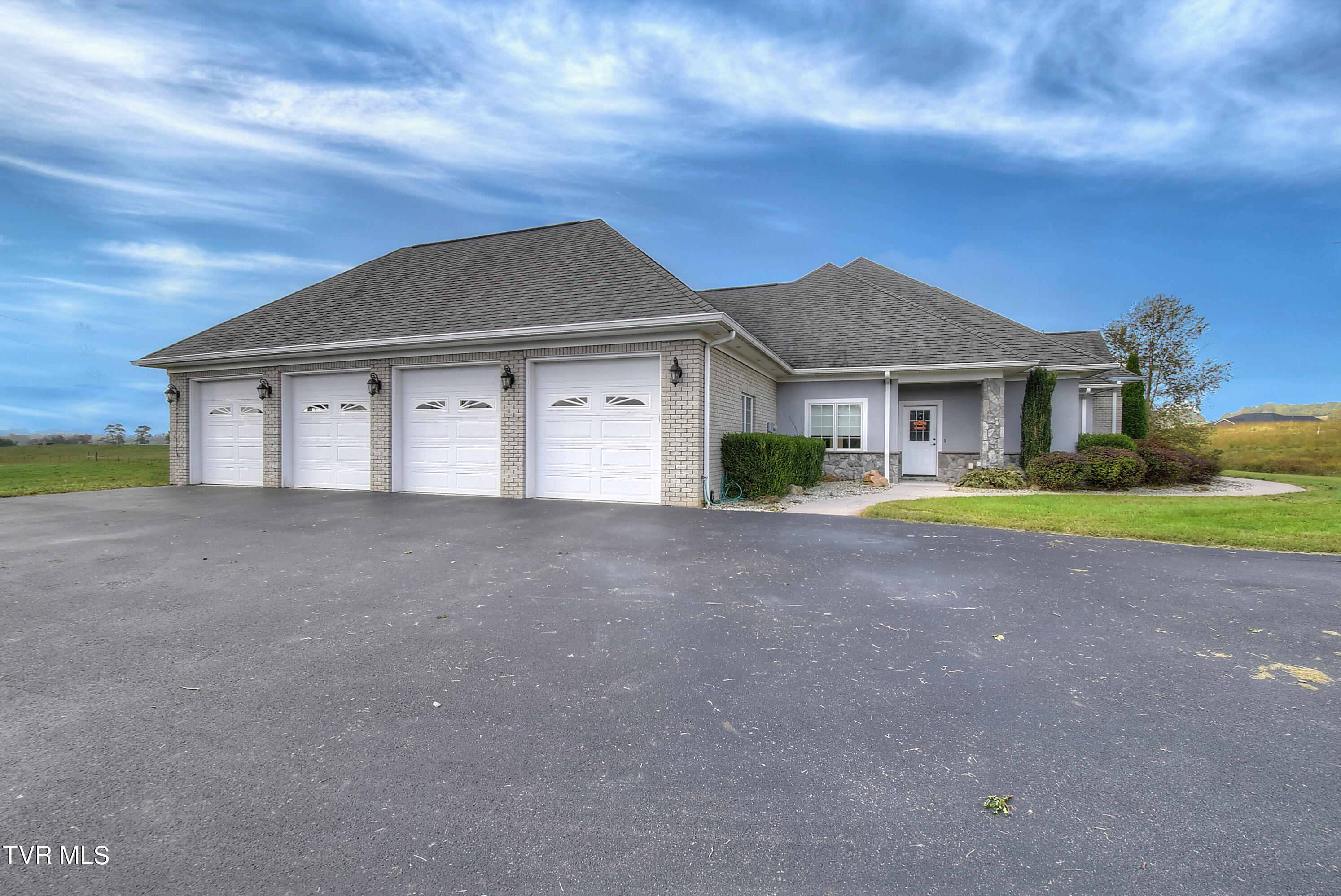 1843 Shiloh Road Property Photo 4