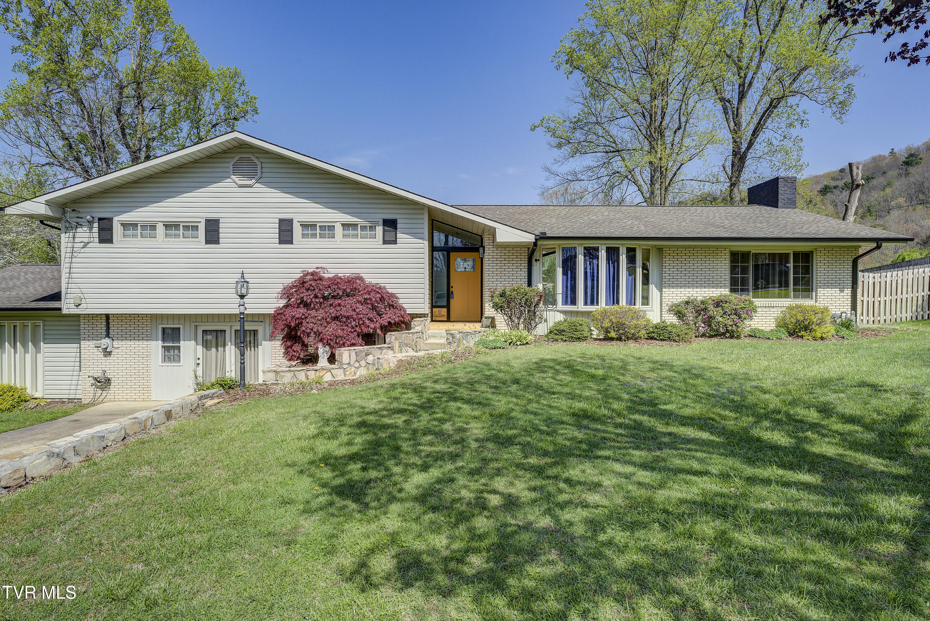 204 Luttrell Street Property Photo