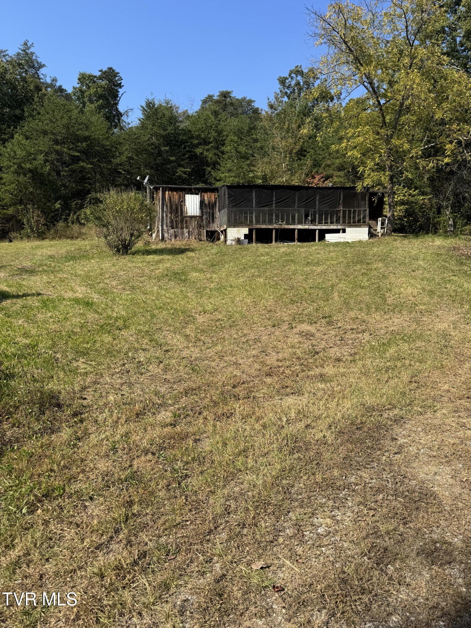 2272 Mullins Road Property Photo